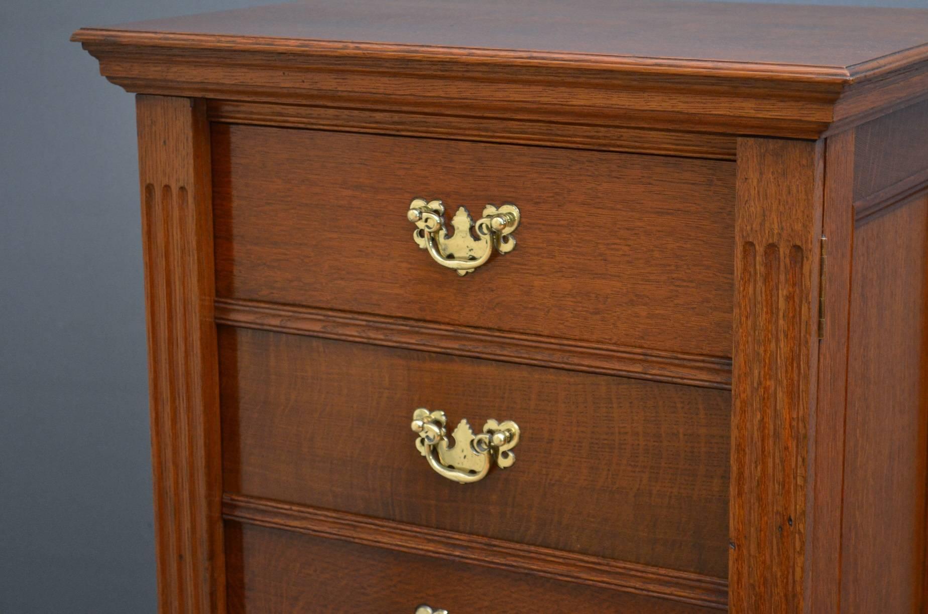 Late Victorian Victorian Solid Oak Wellington Chest