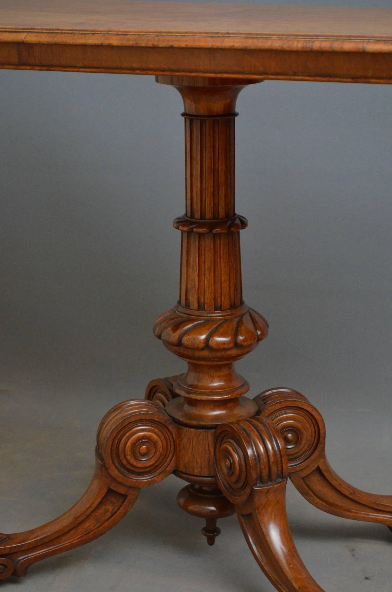 Mid-19th Century Stylish Victorian Pollard Oak Side Table For Sale