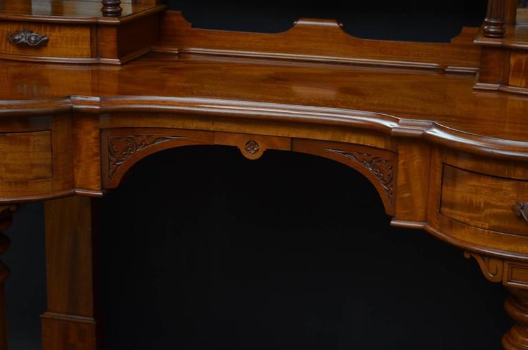 Victorian Mahogany Duchess Table For Sale 1