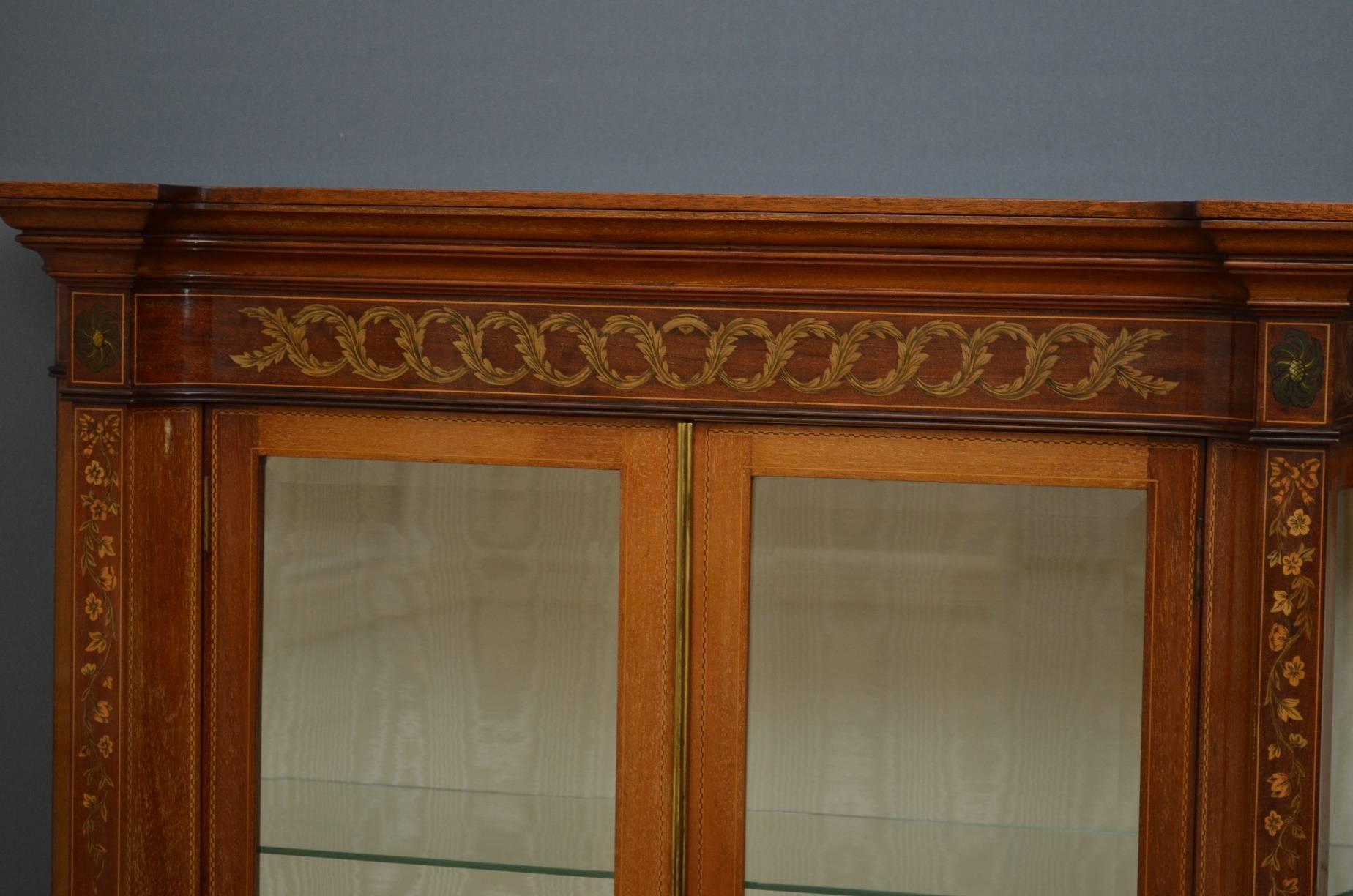 Great Britain (UK) Edwardian Mahogany Low Display Cabinet