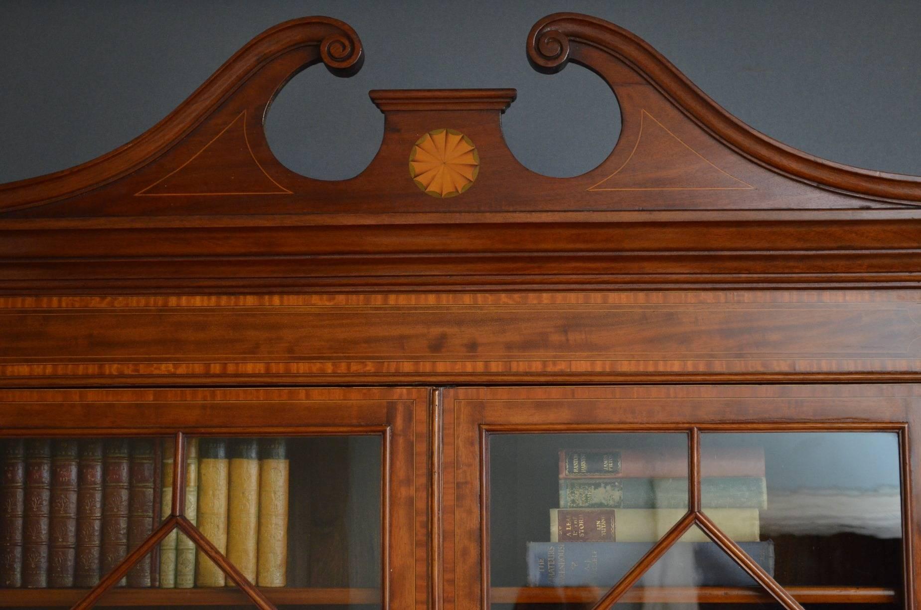 Edwardian Cylinder Bureau Bookcase in Mahogany In Excellent Condition In Whaley Bridge, GB