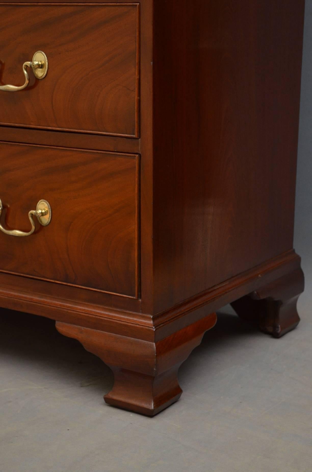 Georgian Mahogany Chest of Drawers In Excellent Condition In Whaley Bridge, GB