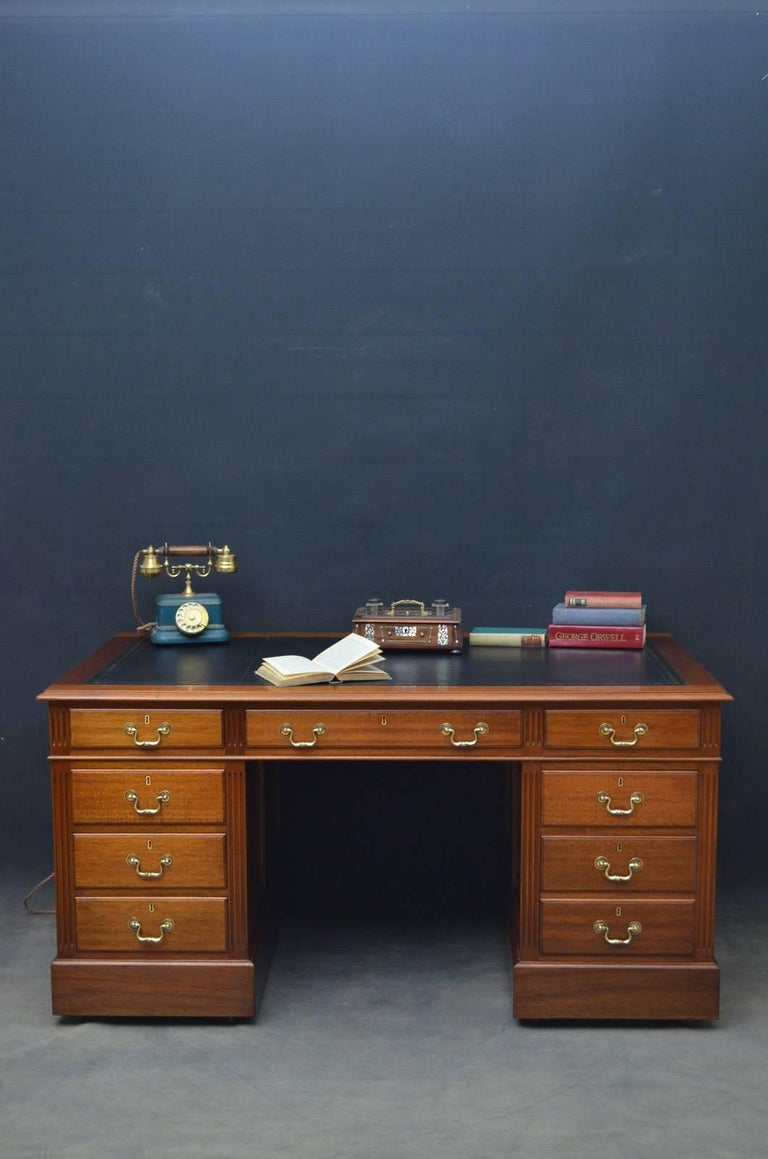 Antique Mahogany Desk at 1stDibs