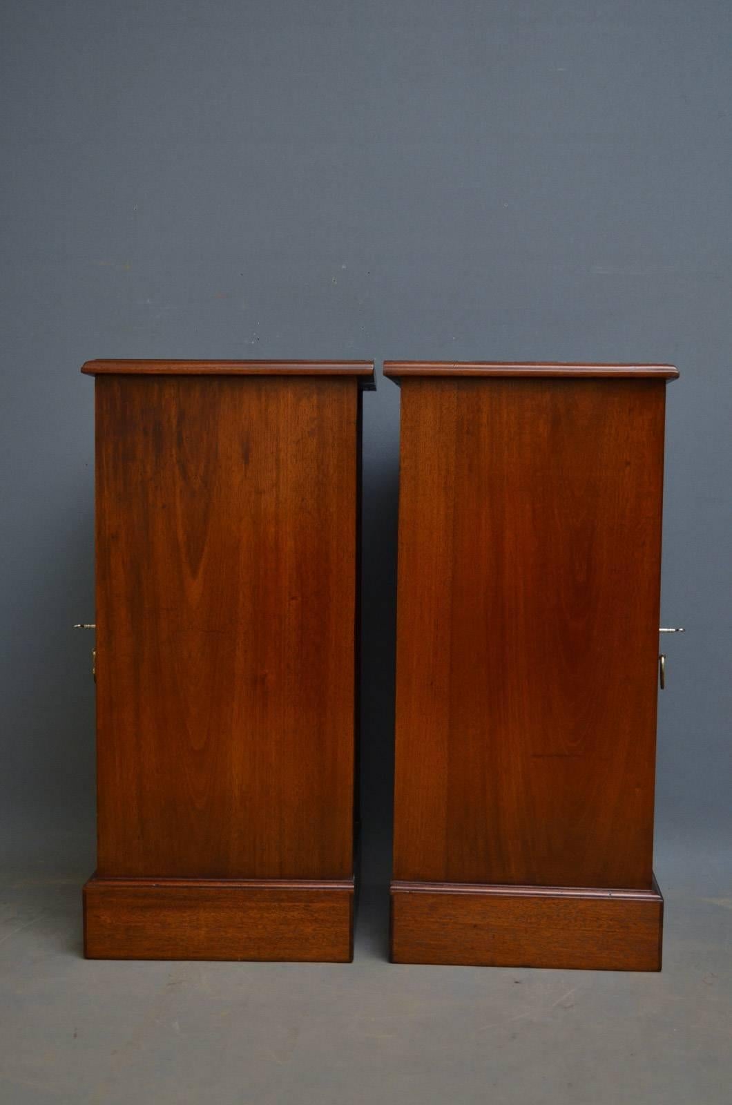 Edwardian Mahogany Bedside Cabinets by Maple & Co. 1