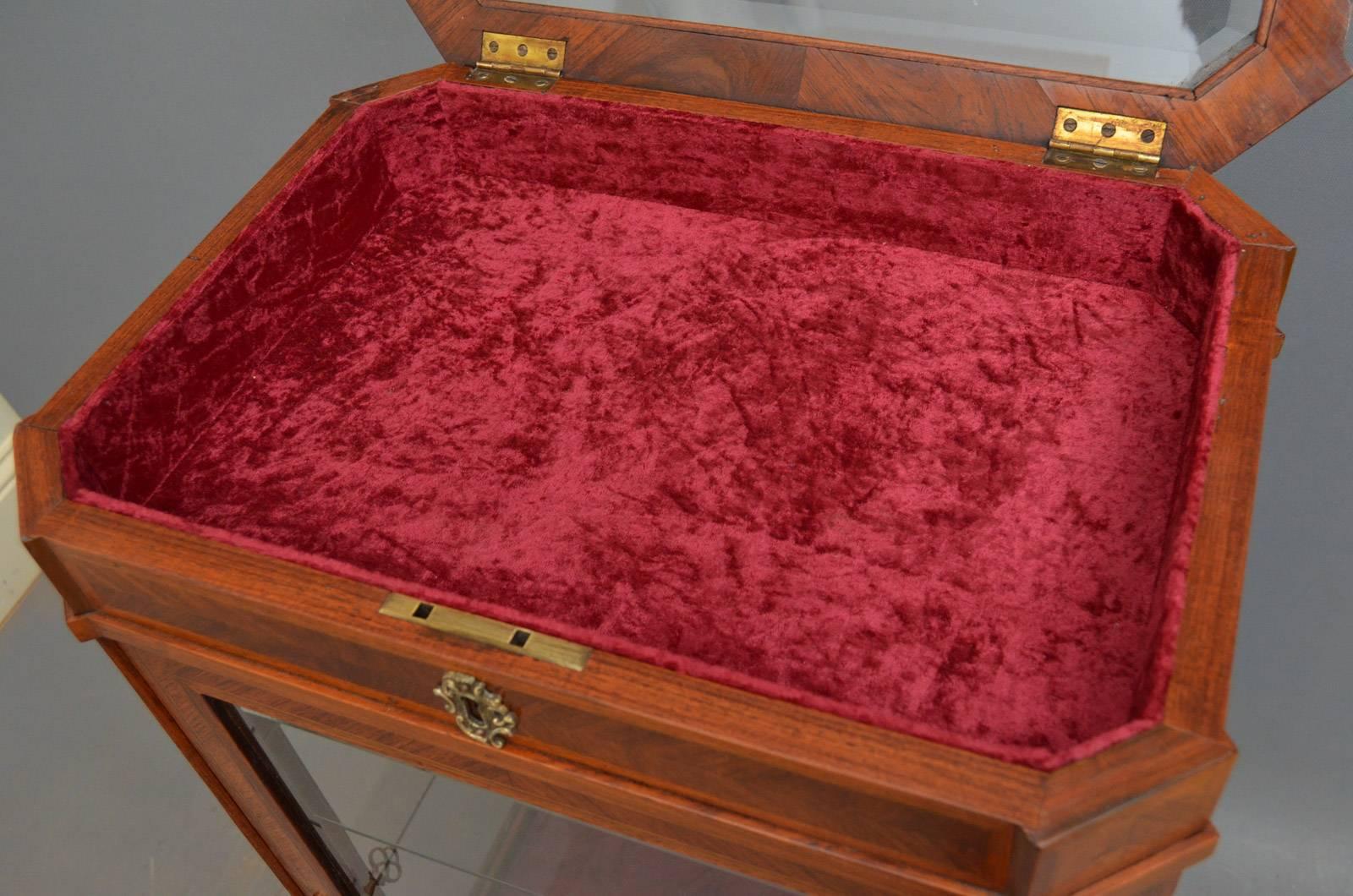 Victorian Unique French Bijouterie Cabinet