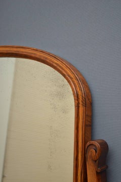 Fine Quality Victorian Walnut Dressing Table