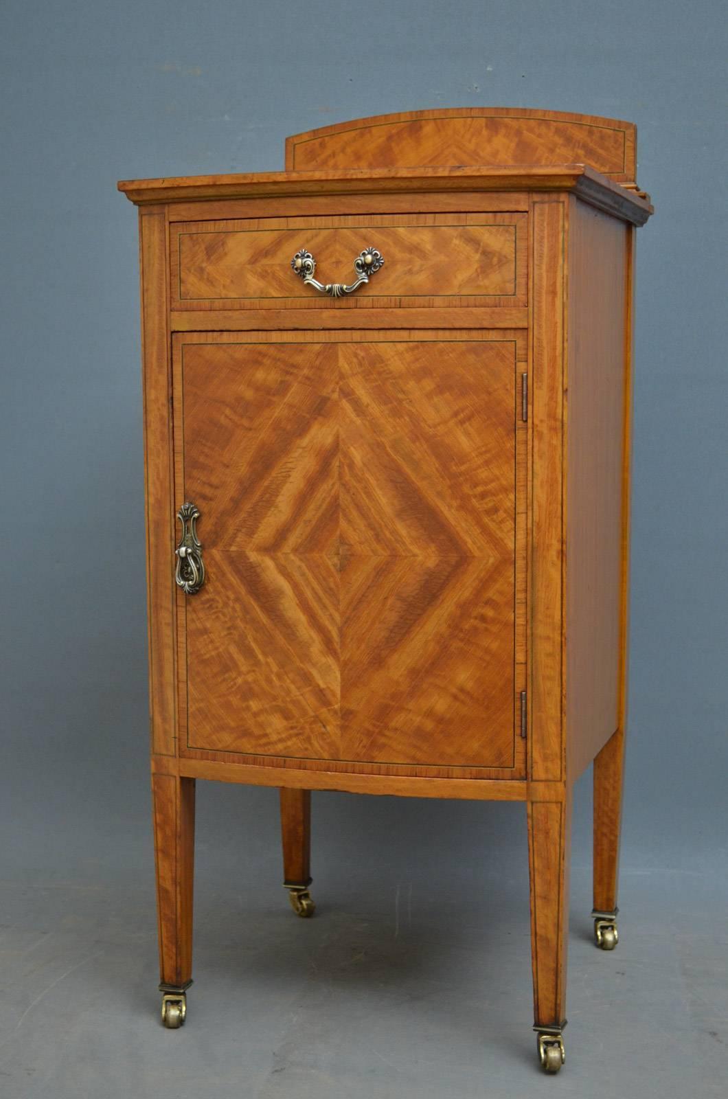 Edwardian Satinwood Bedside Cabinet In Excellent Condition In Whaley Bridge, GB