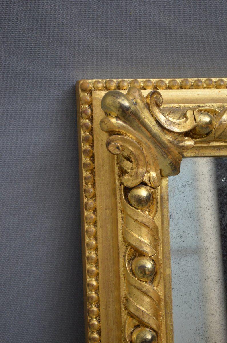 Specchio da parete in legno dorato inglese del primo periodo vittoriano in vendita 6