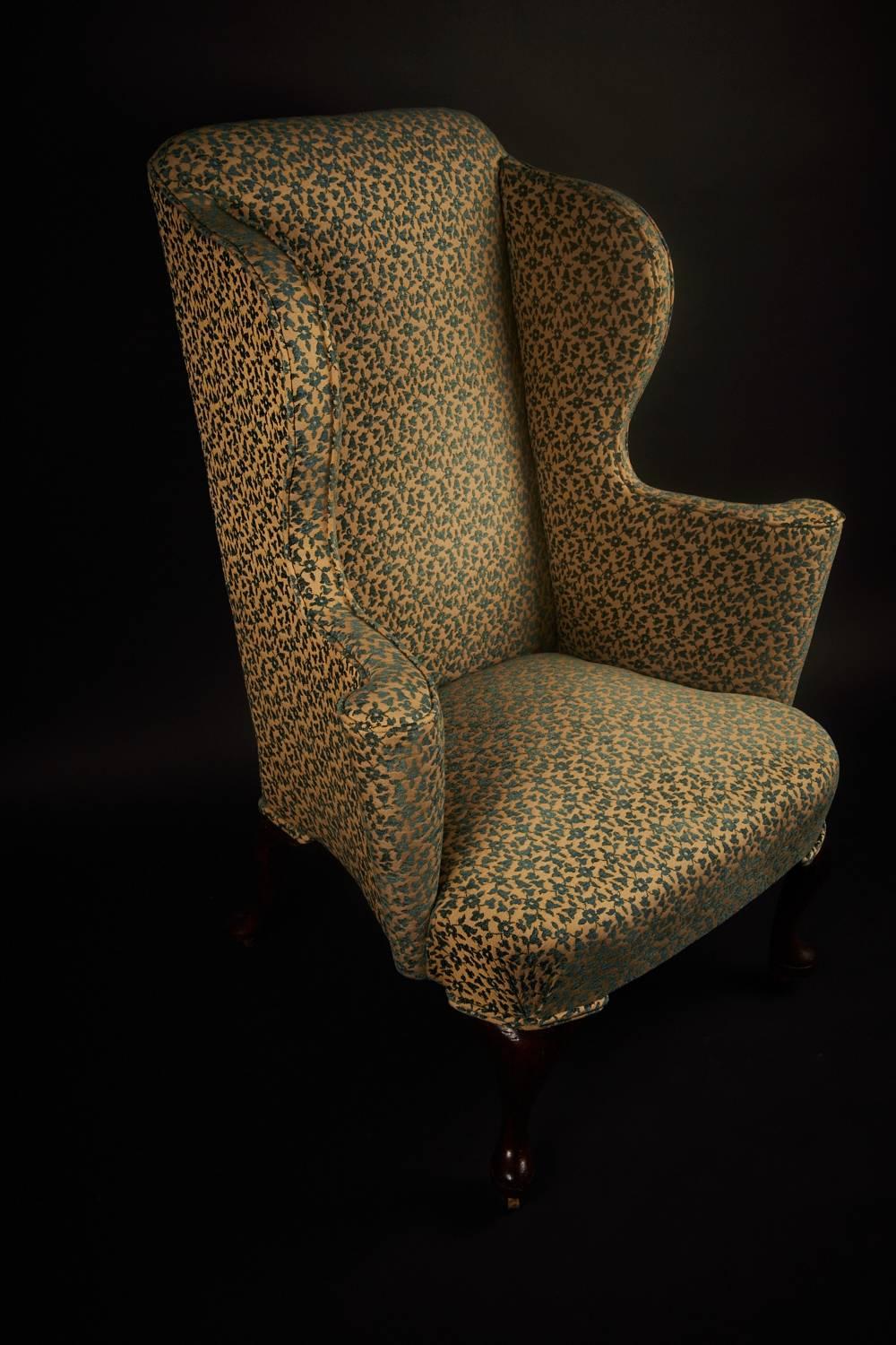 English High Sided George II Mahogany Wingback Armchair with Scrolling Arms 18th Century