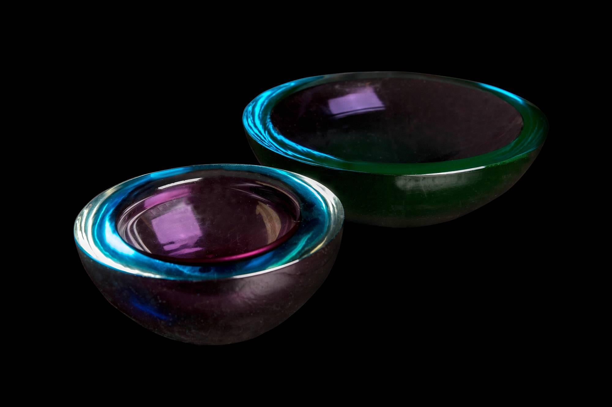 Pair of Deep Sommerso Glass Bowls by Murano Artist Flavio Poli, circa 1960 In Good Condition In London, GB