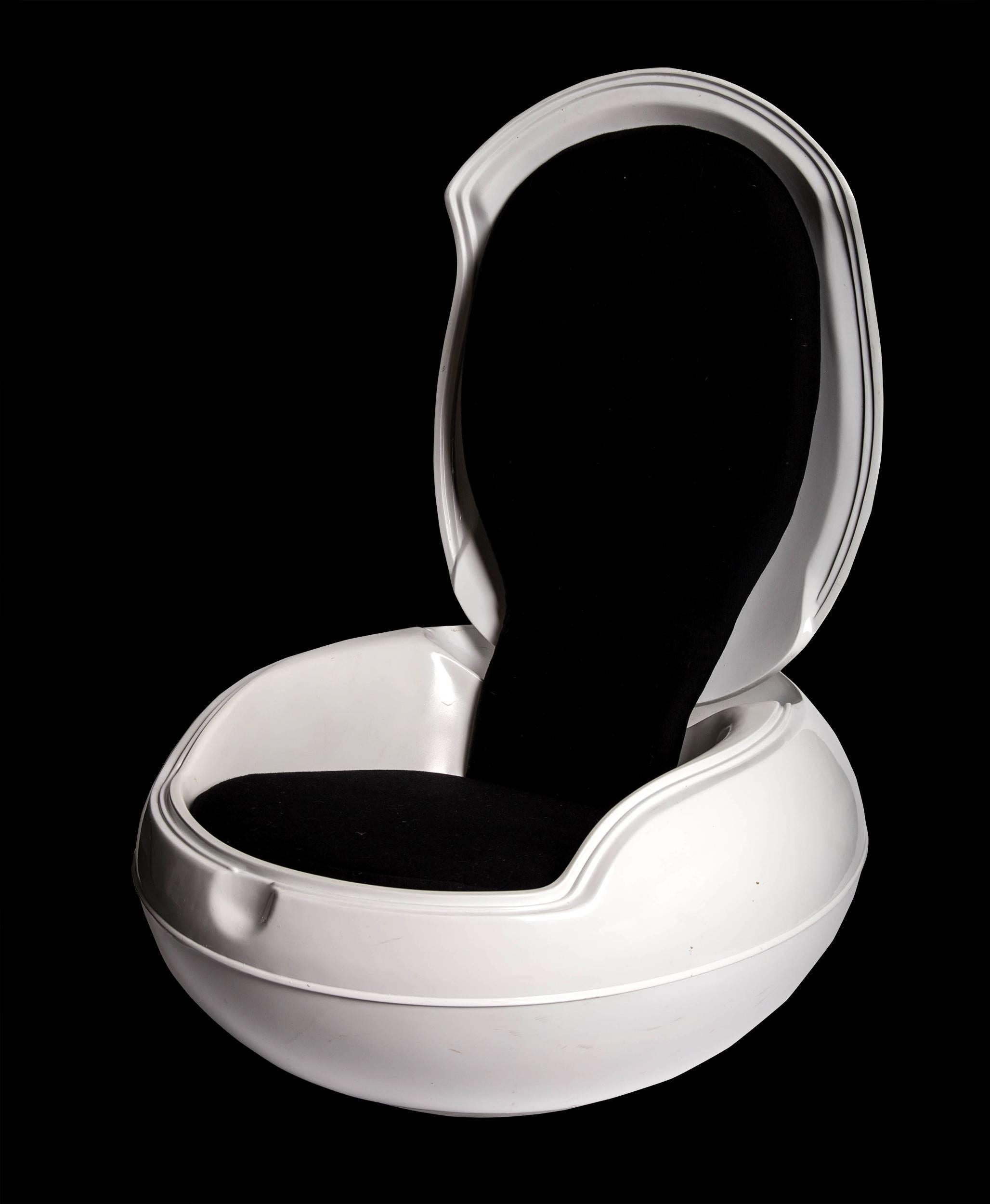 peter ghyczy egg chair