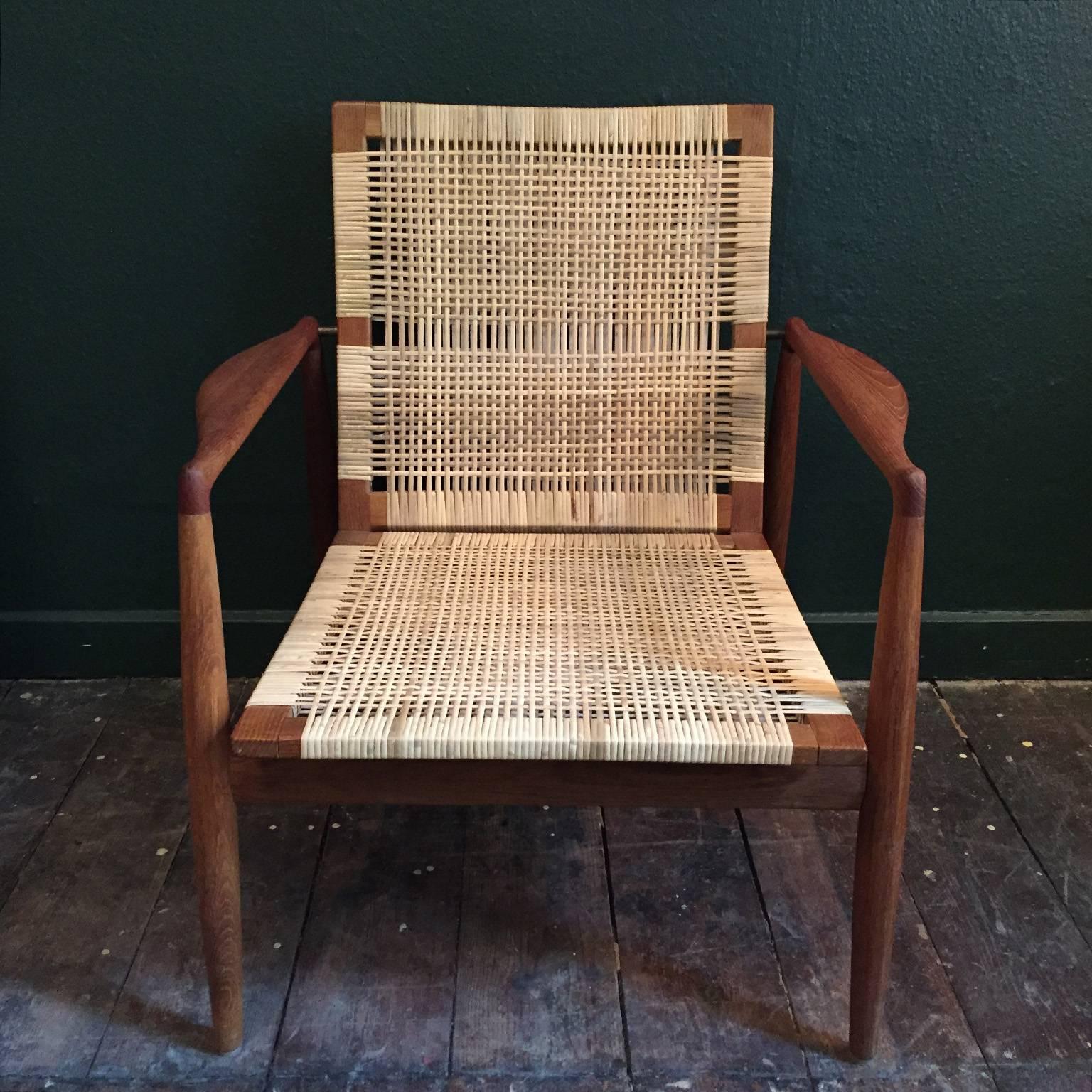 Mid-Century Modern Finn Juhl Easy Chair SW-96 For Sale