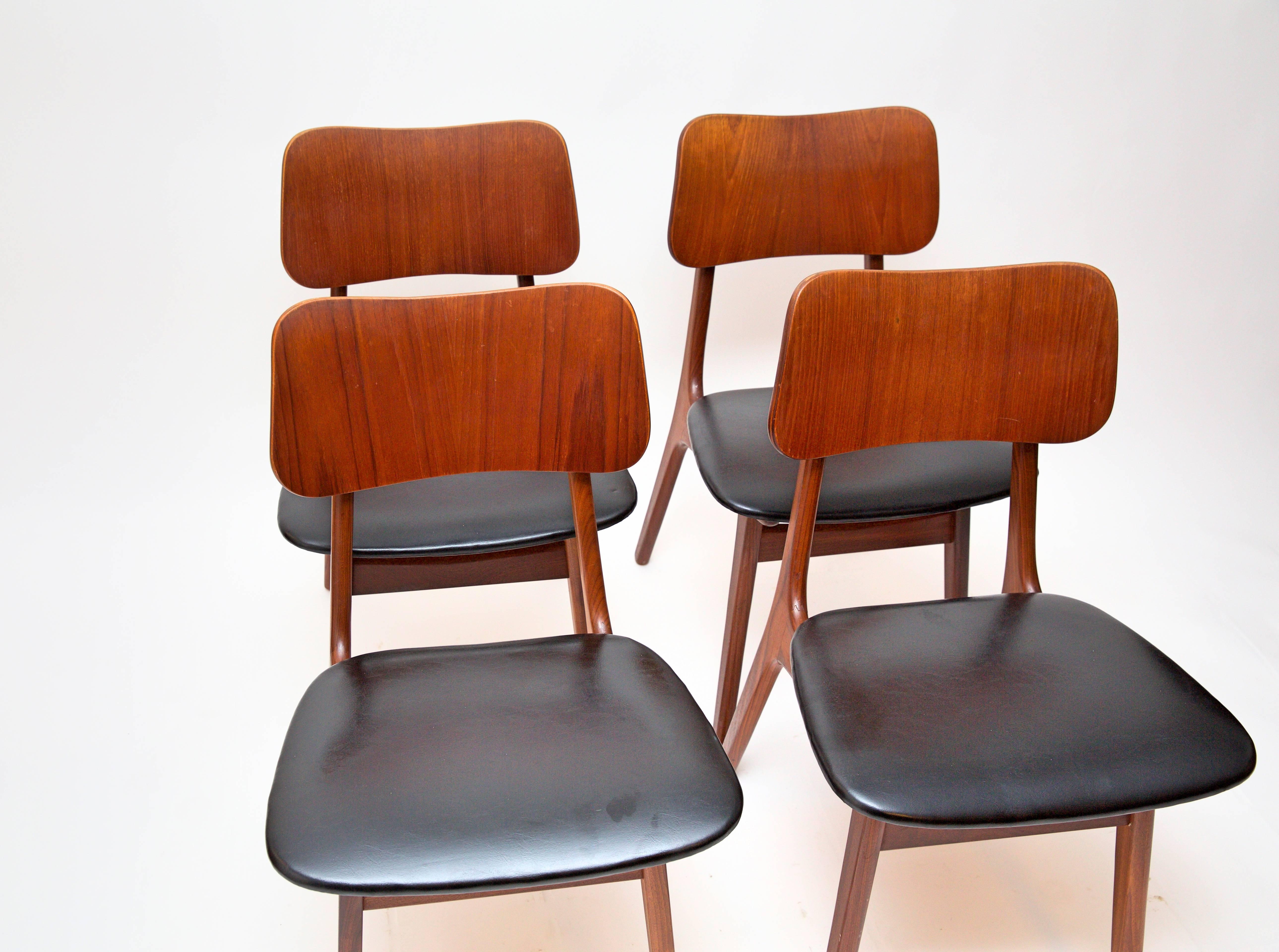 Danish Set of Four Ib Kofod-Larsen Dining Chairs For Sale