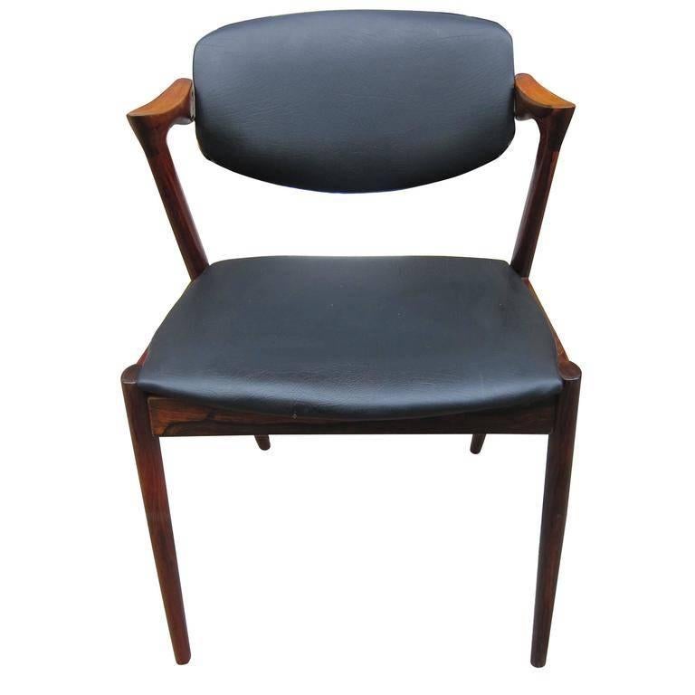 Mid-Century Modern 12 Kai Kristiansen chairs Model 42 in Rosewood CUSTOM UPHOLSTERY AVAILABLE For Sale