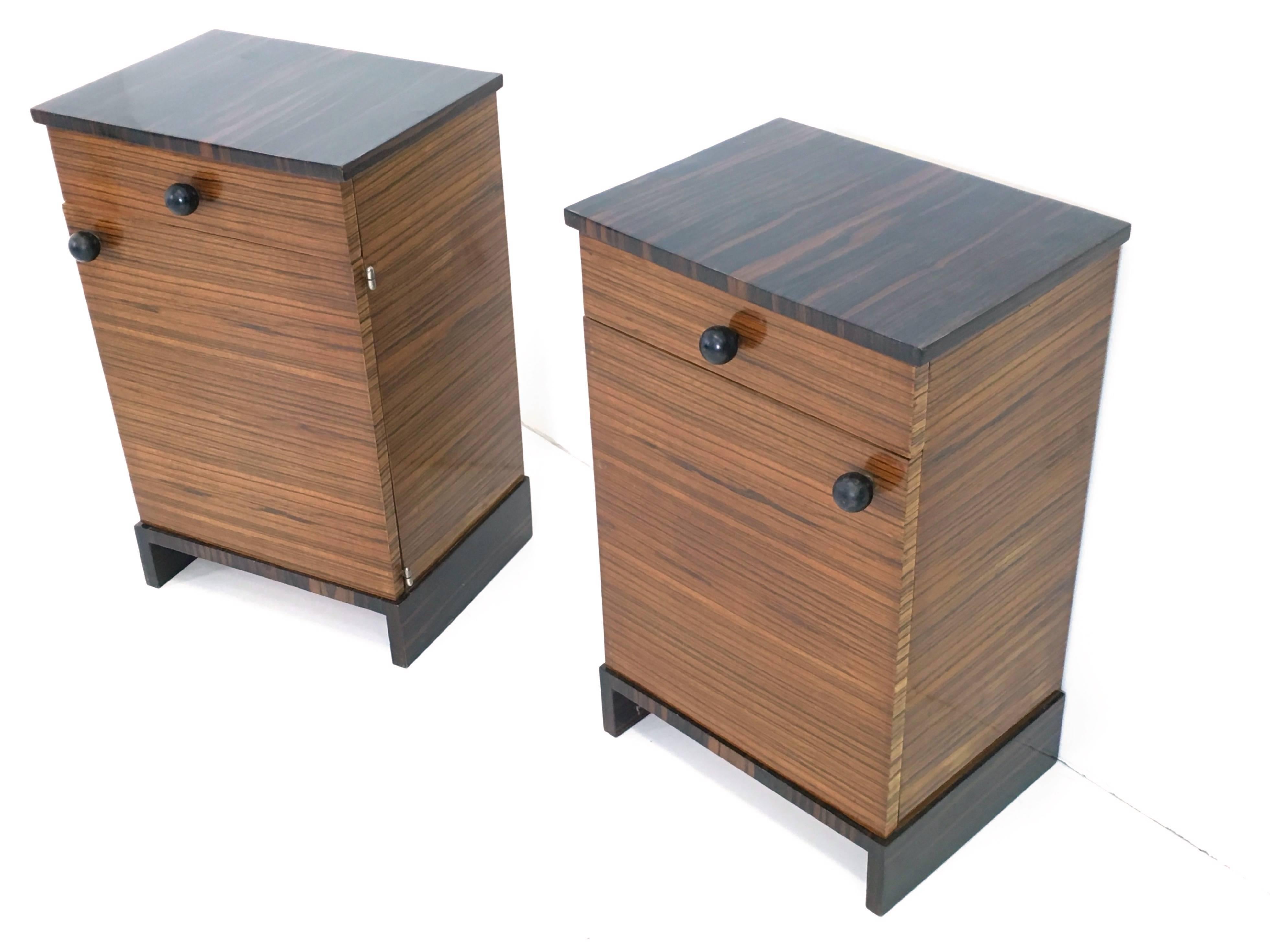 Mid-20th Century Pair of Art Deco Zebrawood and Macassar Ebony Bedside Tables, Italy, 1940s