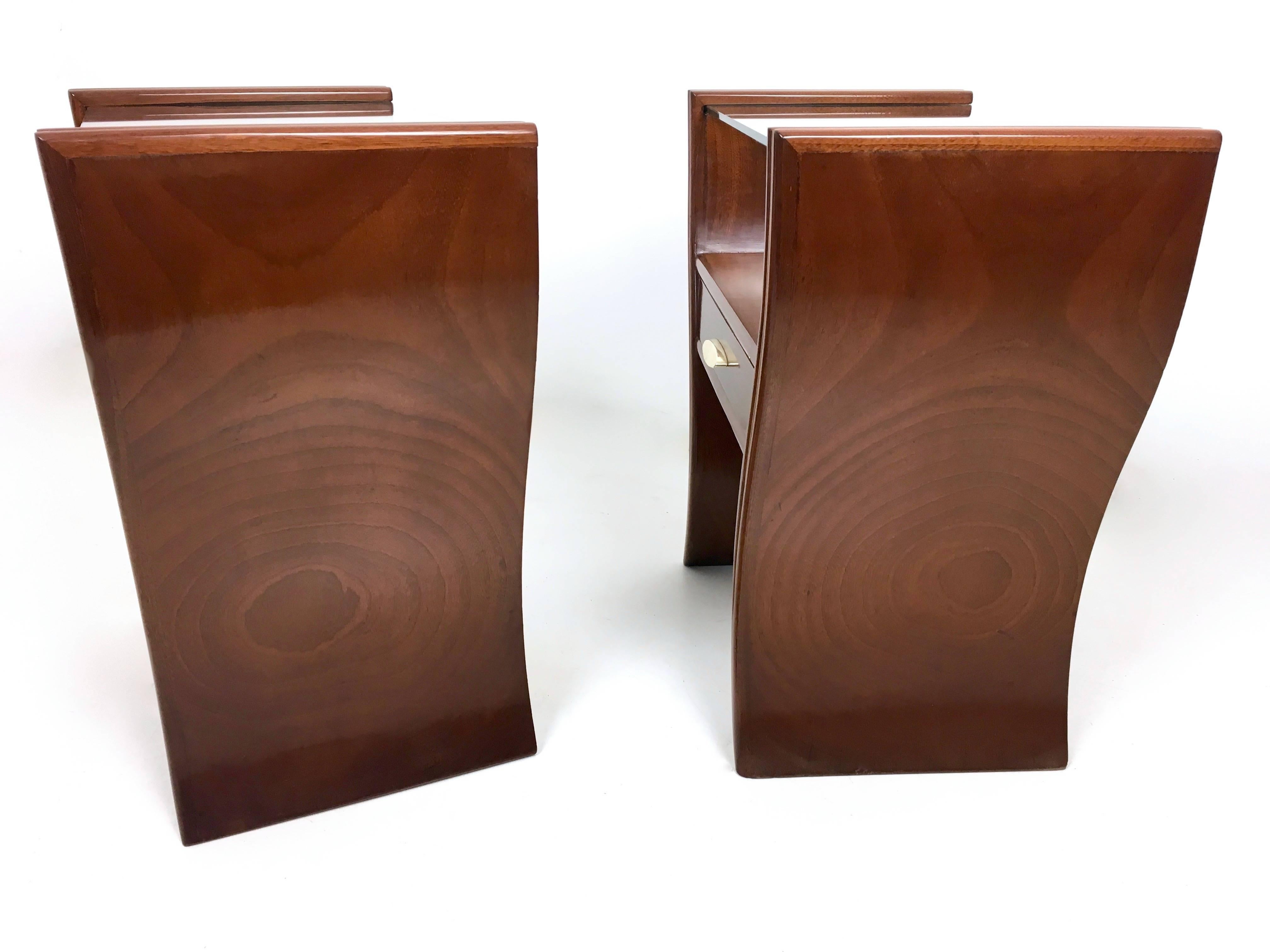 Pair of Wonderful Bedside Tables Ascribable to Guglielmo Ulrich, 1940s-1950s In Excellent Condition In Bresso, Lombardy