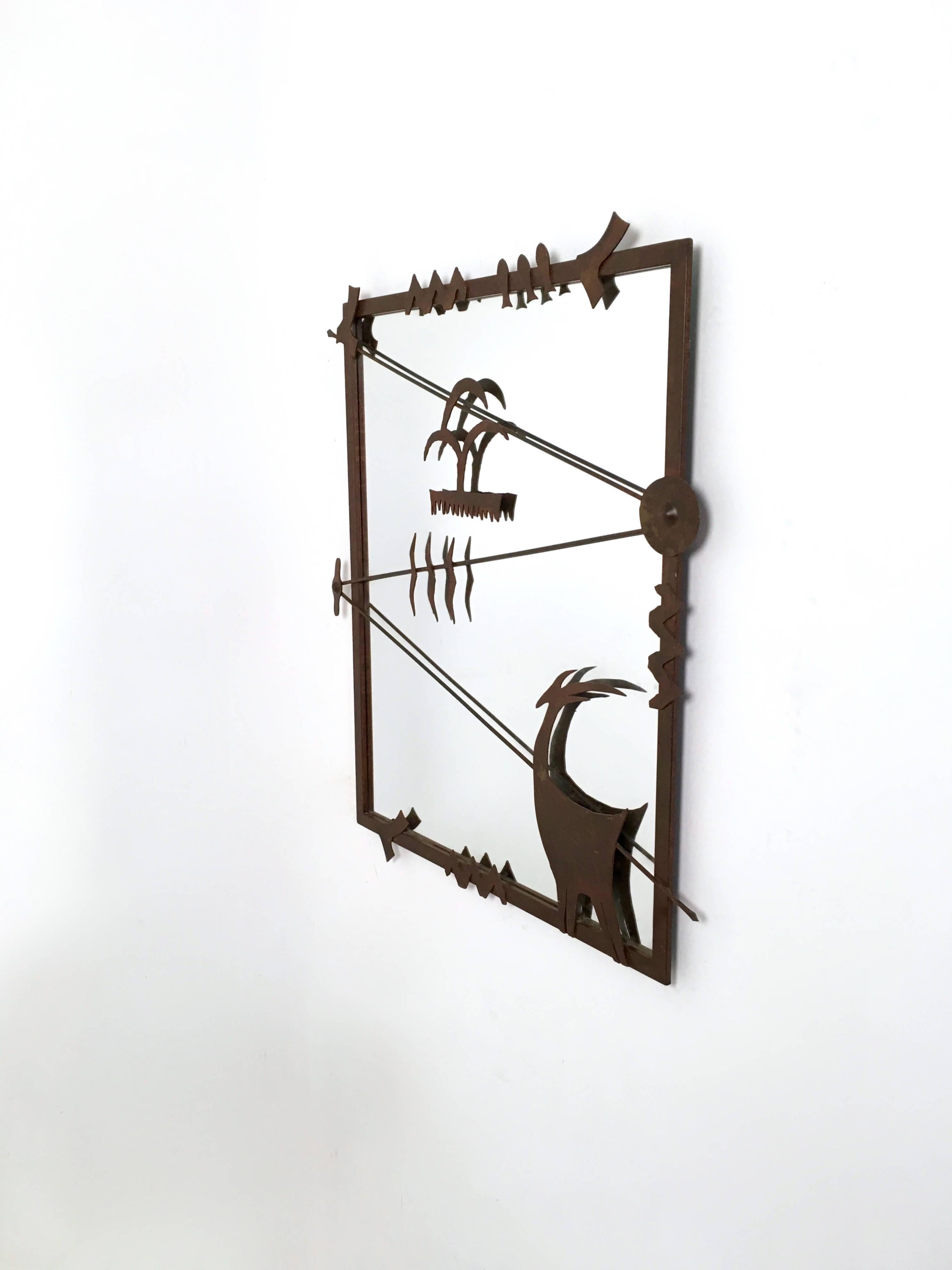 Contemporary Wall Mirror with Iron Frame, Italy In Excellent Condition For Sale In Bresso, Lombardy