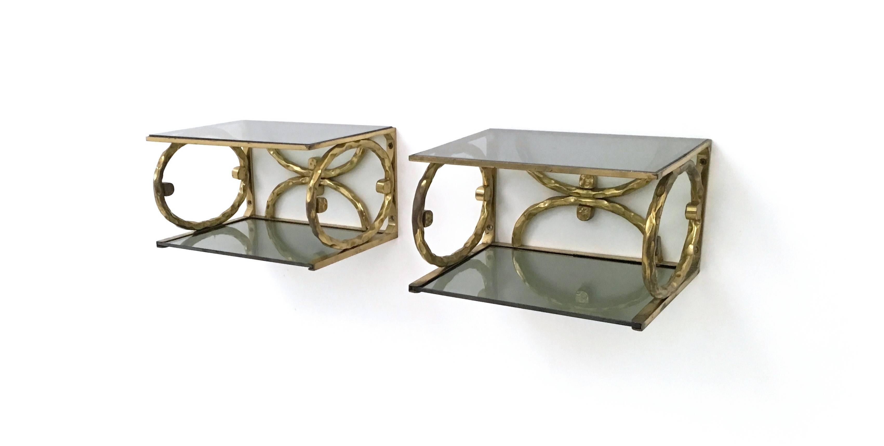 Hammered Pair of Wall Consoles Attributed to O. Borsani and A. Pomodoro for Tecno, 1960s