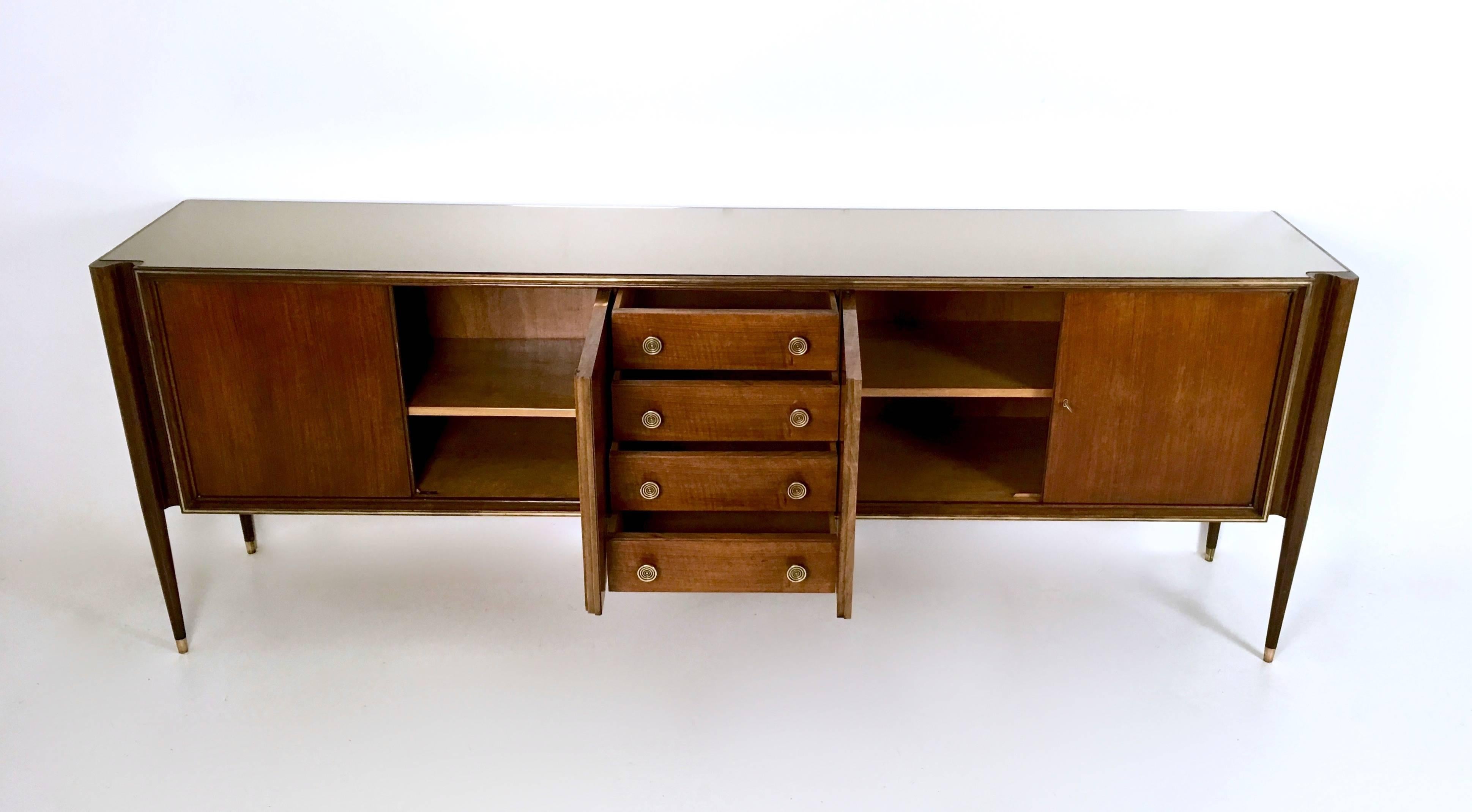 Italian Walnut Sideboard, 1950s In Excellent Condition In Bresso, Lombardy