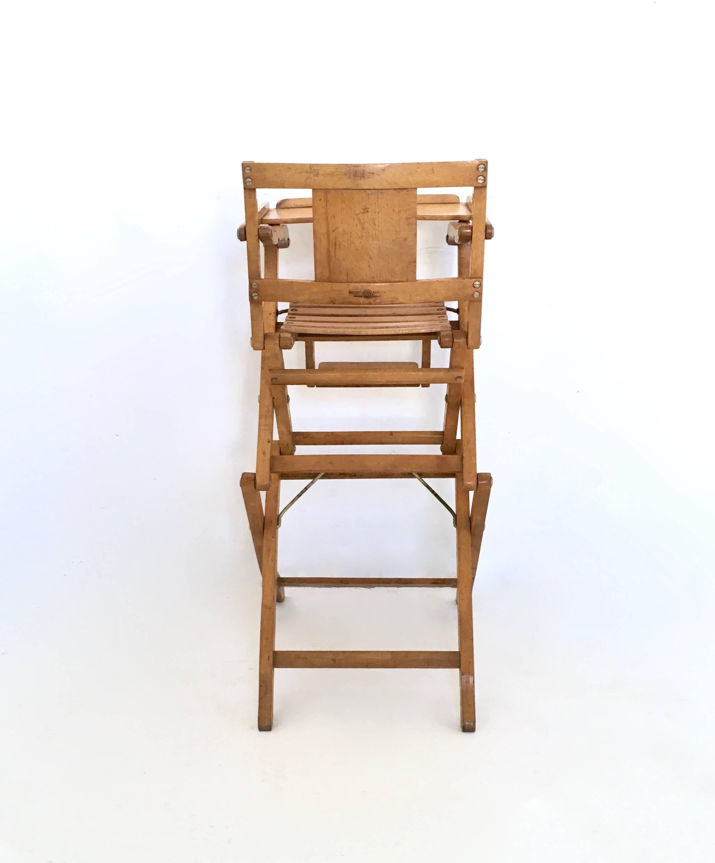 Mid-20th Century Resealable Italian Beech Child's Chair Produced by Fratelli Reguitti, 1950s
