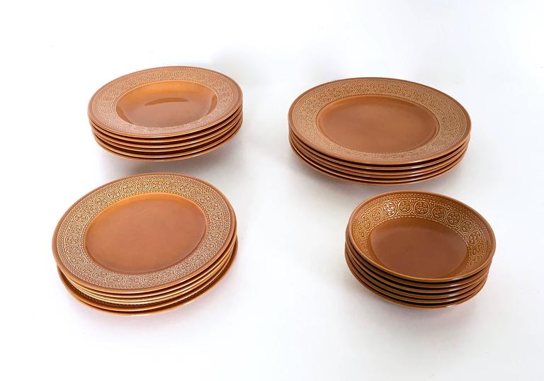 24Piece Earthenware Dinner Set "Margherita" by Antonia Campi for