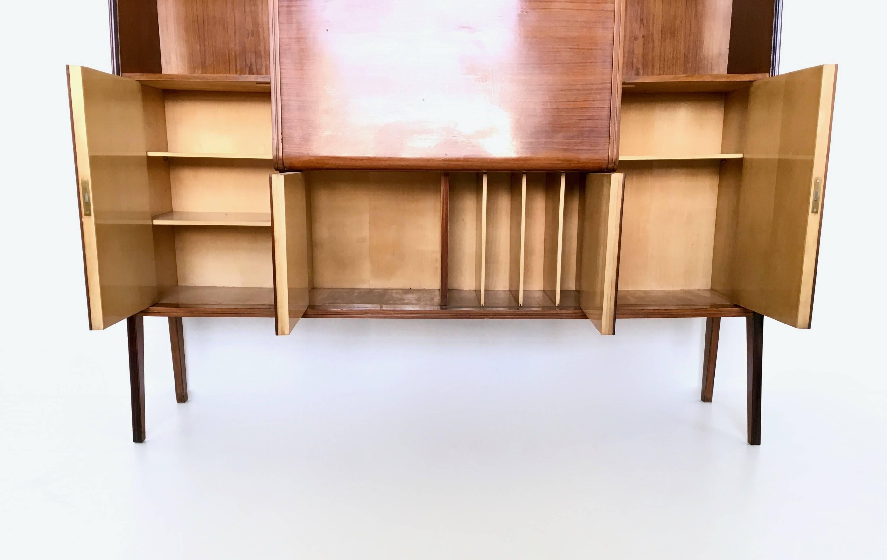 Majestic Wood, Crystal and Mirror Bar Cabinet, Italy, 1950s In Excellent Condition In Bresso, Lombardy