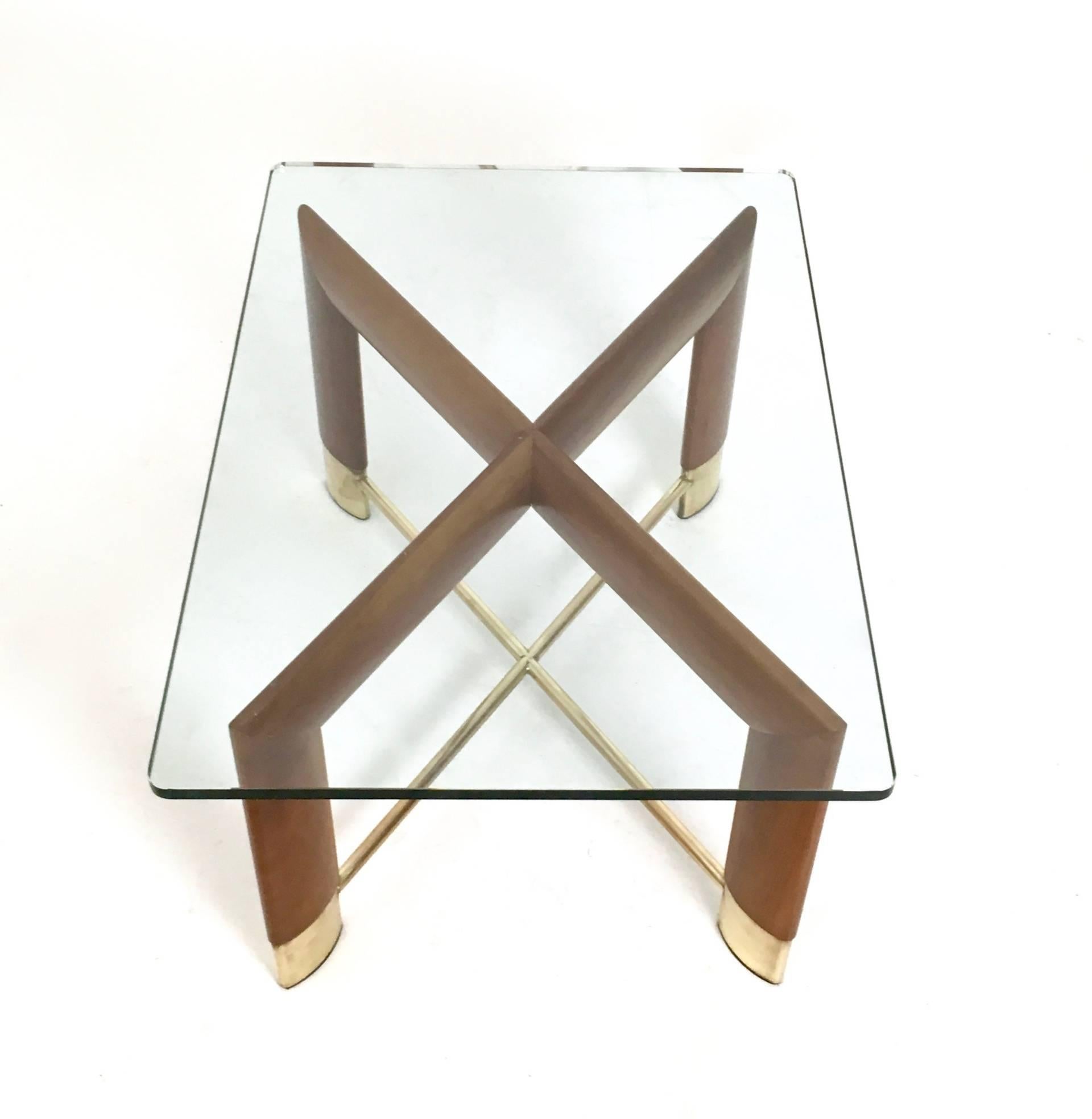 Walnut and Glass Coffee Table in the Style of Fontana Arte, Italy, 1970s 1
