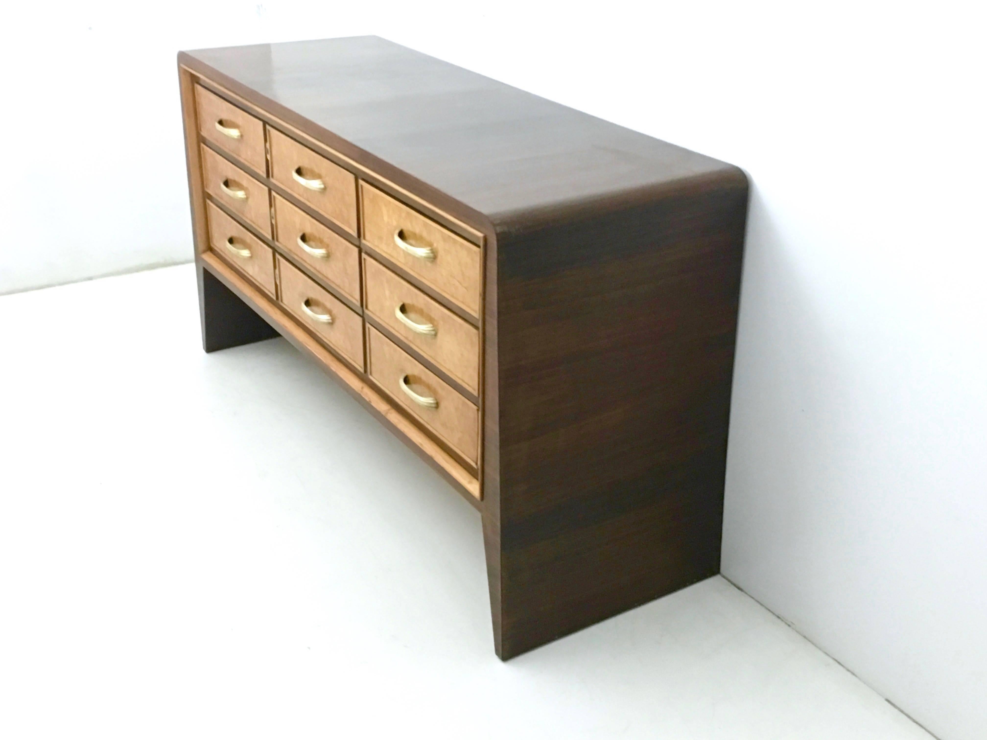 Mahogany Veneered and Maple Dresser by Guglielmo Ulrich, Italy, 1930s-1940s In Good Condition In Bresso, Lombardy