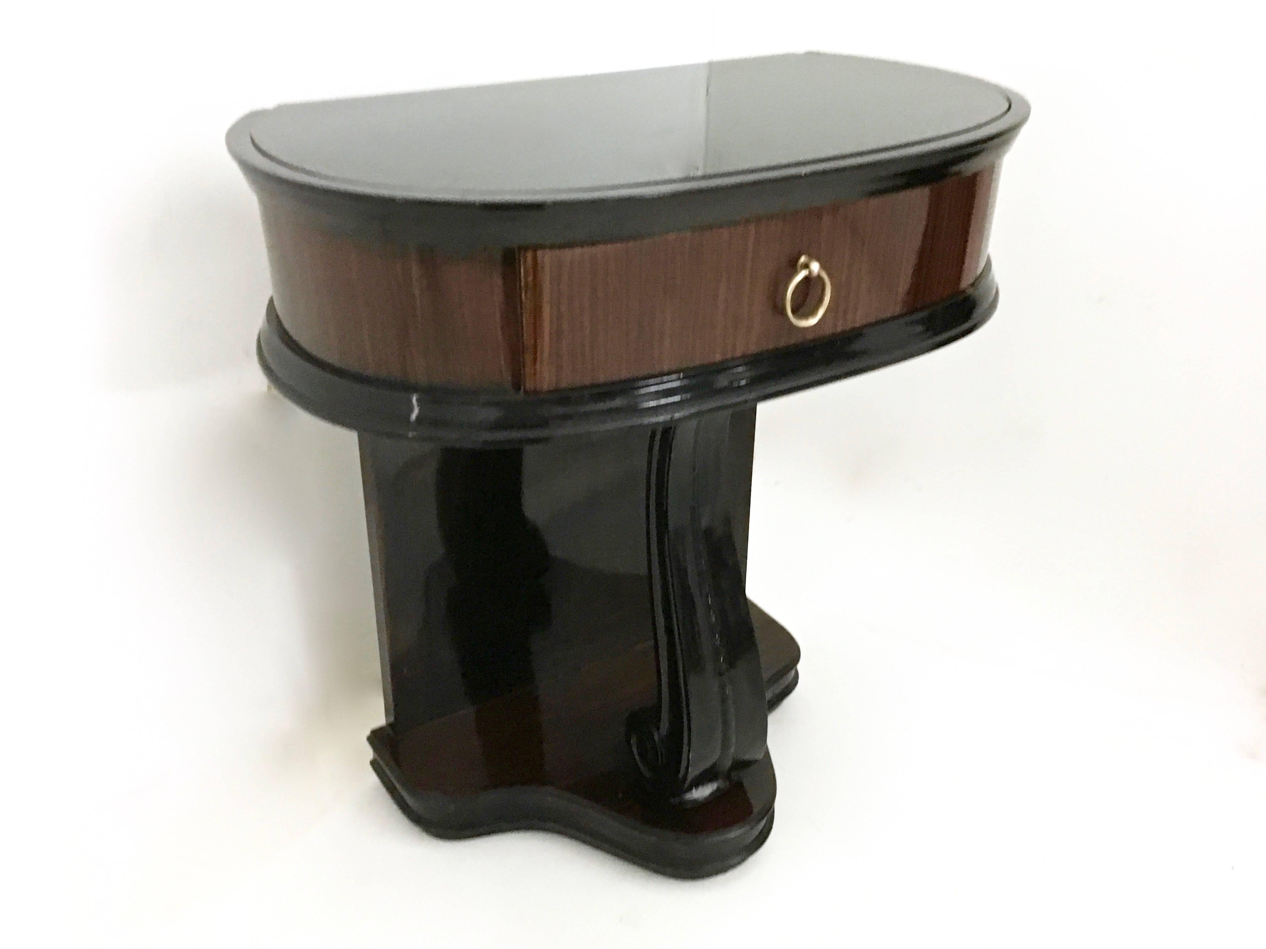 Ebonized Pair of Lacquered Wood Nightstands with Glass Top, 1950s