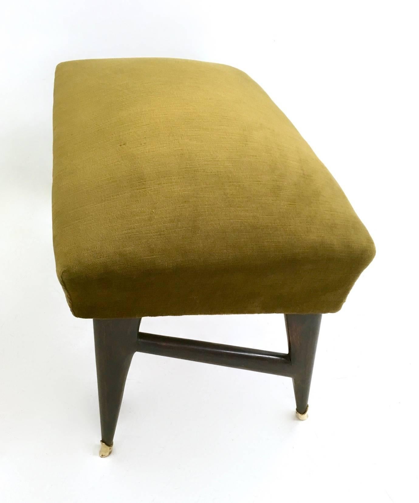 Olive Green Velvet Pouf in the Style of Ico Parisi, Italy, 1950s In Excellent Condition In Bresso, Lombardy
