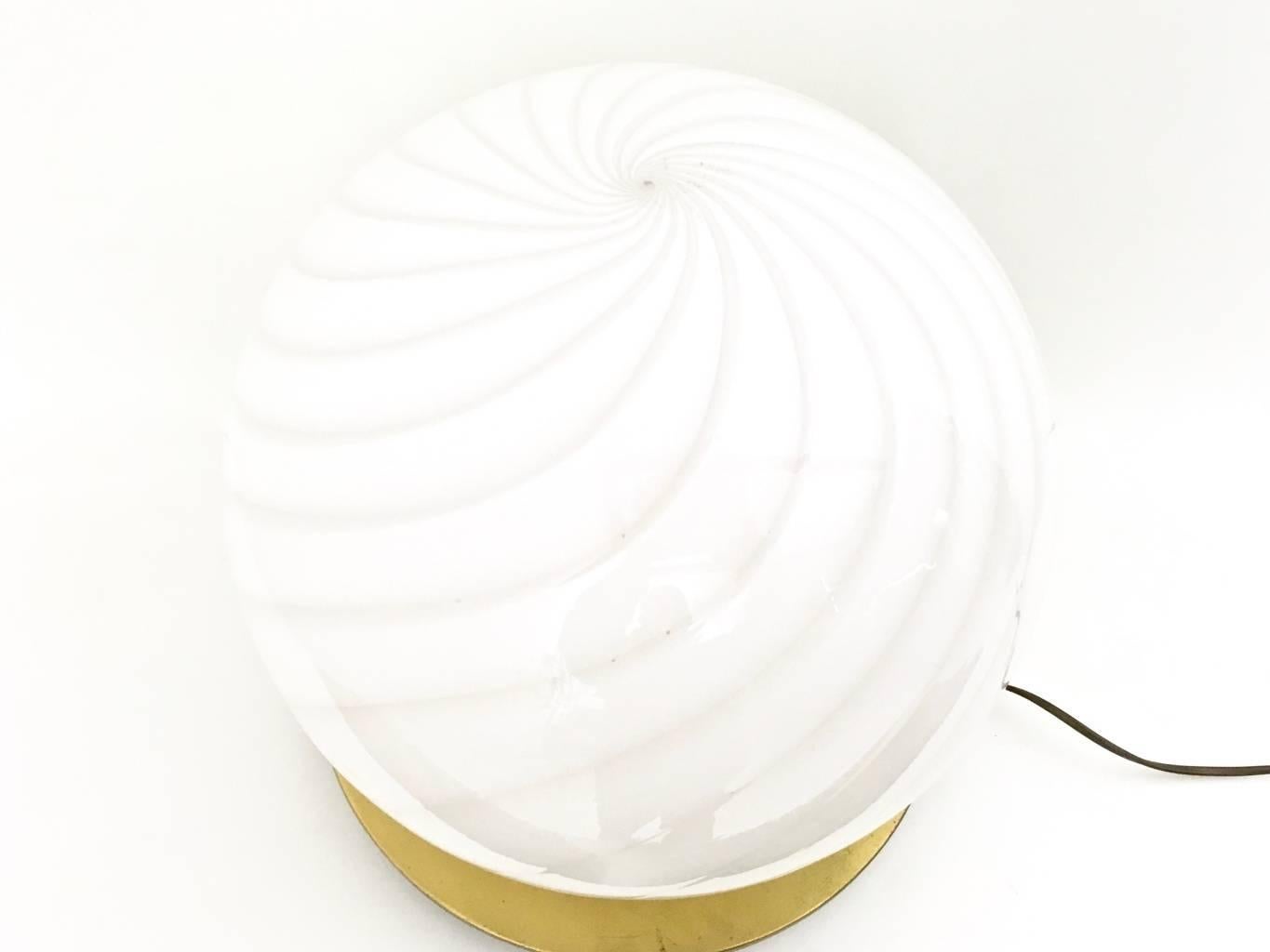 Late 20th Century Large Round Murano Glass Table Lamp by Venini, Italy, 1970s