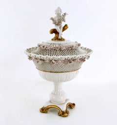 Capodimonte Porcelain Pedestal Candy Box, Italy, 1950s