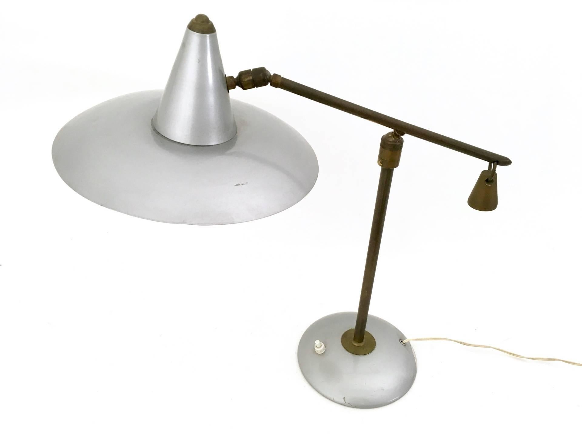 Italian Vintage Brass and Varnished Metal Desk Lamp, Italy For Sale