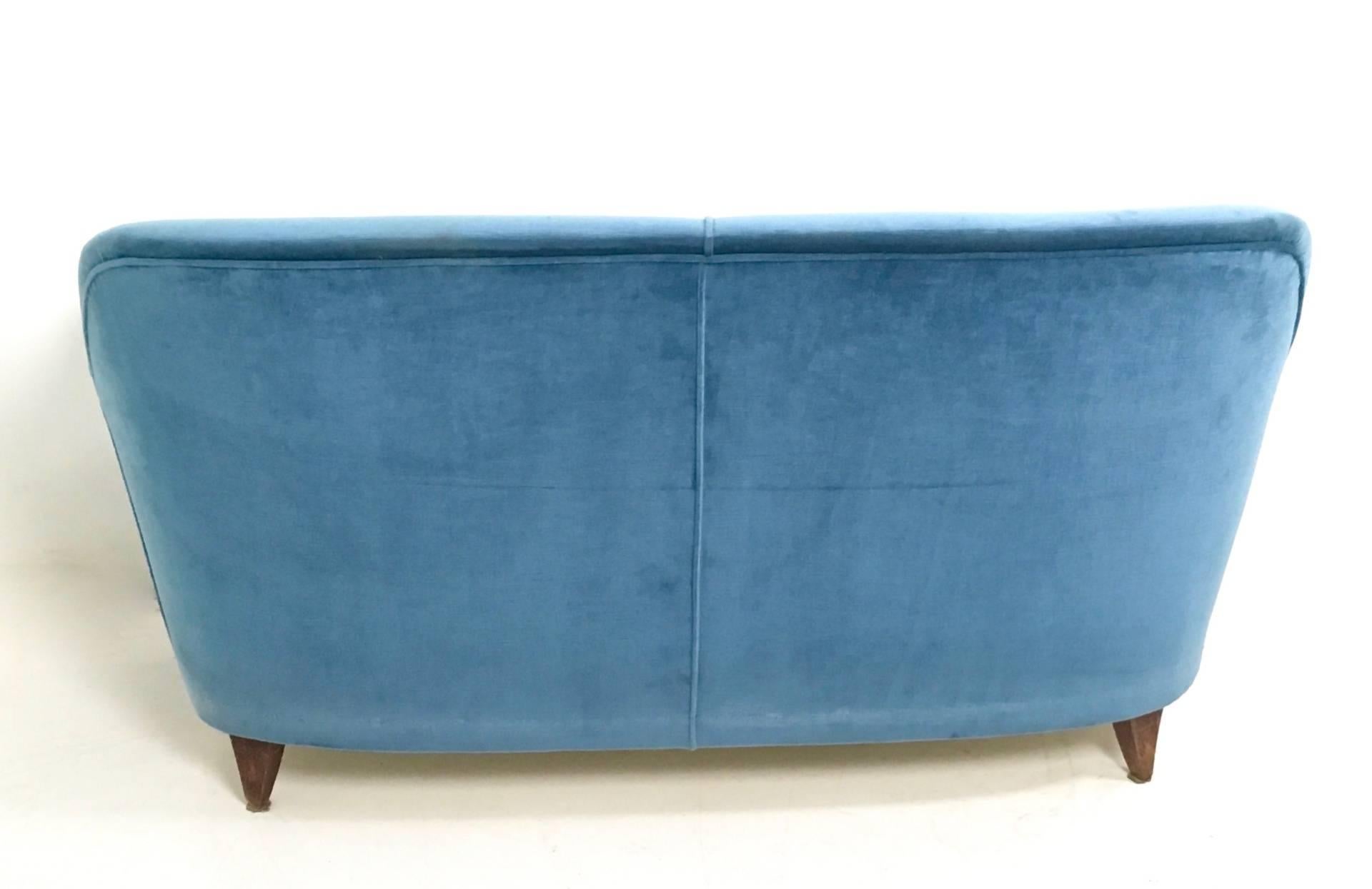 Mid-20th Century Mid Blue Velvet Living Room Set, Italy, 1950s