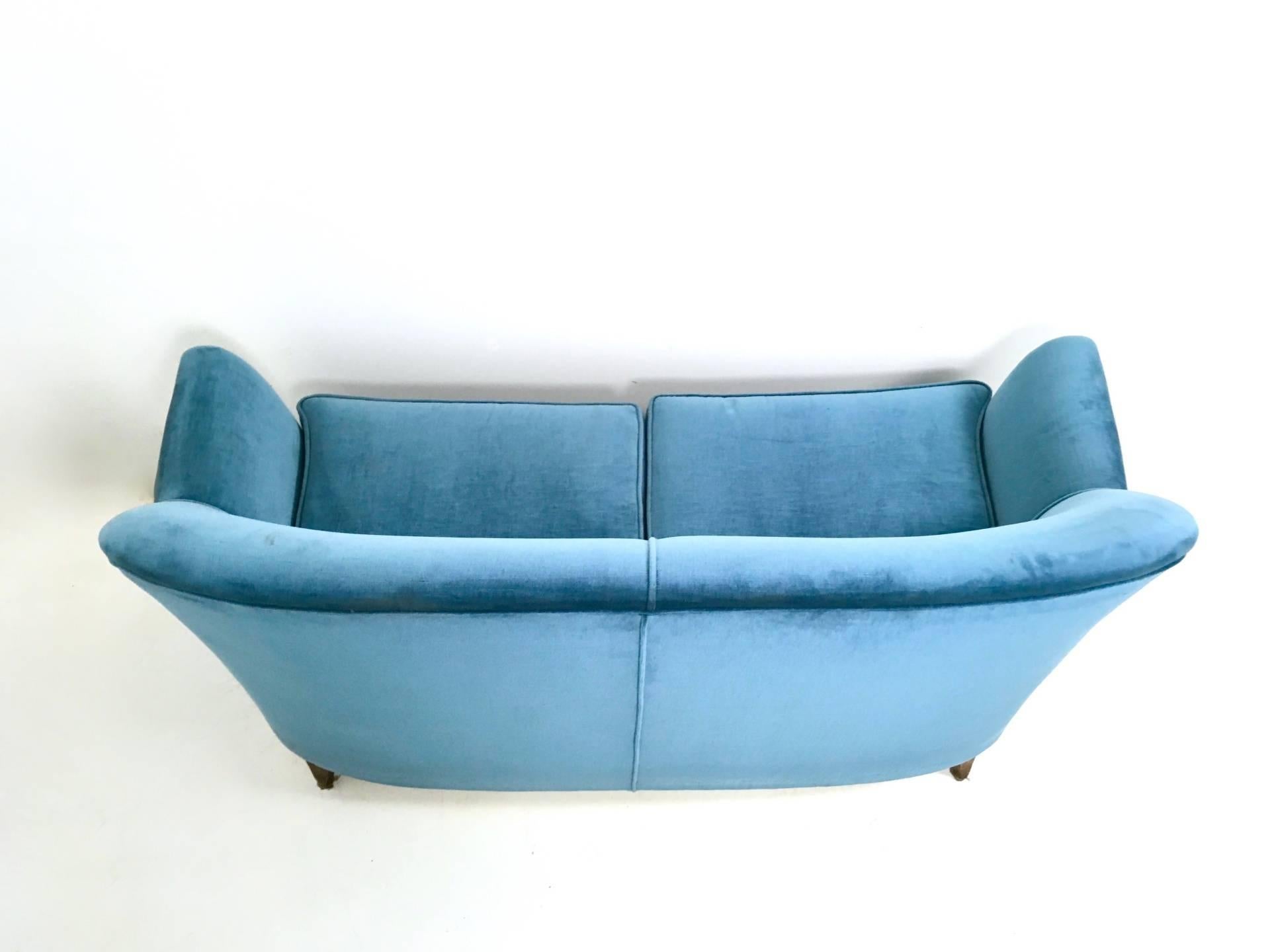 Mid Blue Velvet Living Room Set, Italy, 1950s In Good Condition In Bresso, Lombardy