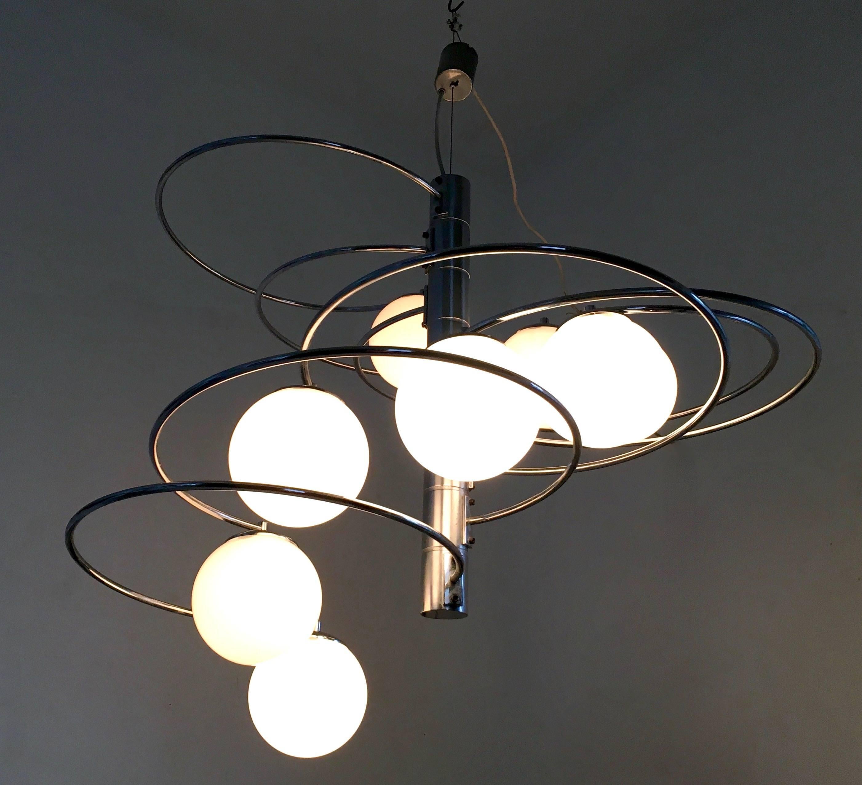 Spectacular Chandelier by Pia Guidetti Crippa for Lumi, Italy, 1970s In Excellent Condition In Bresso, Lombardy