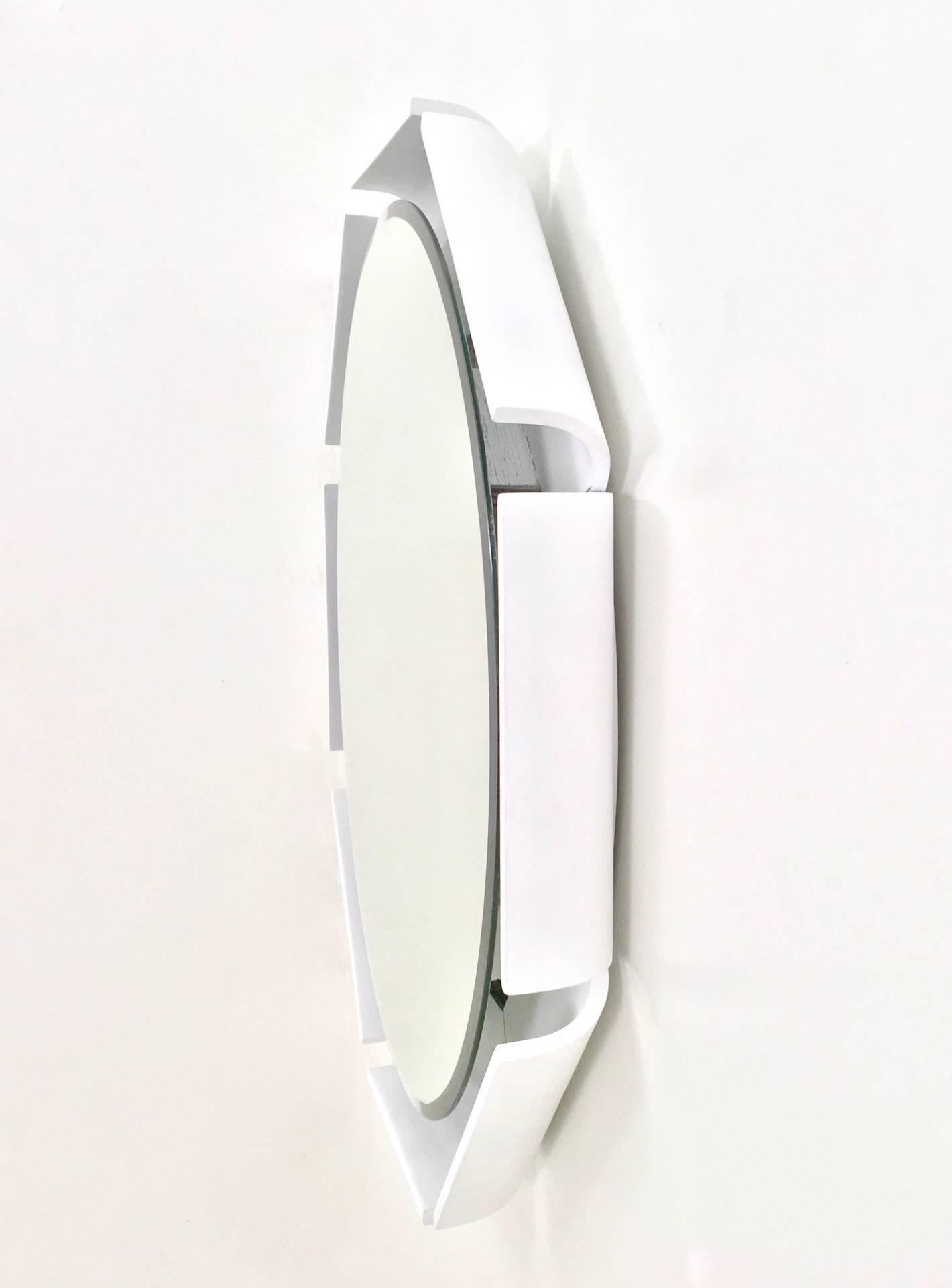 Italian Curved and White Lacquered Wood Wall Mirror, Italy, 1970s 