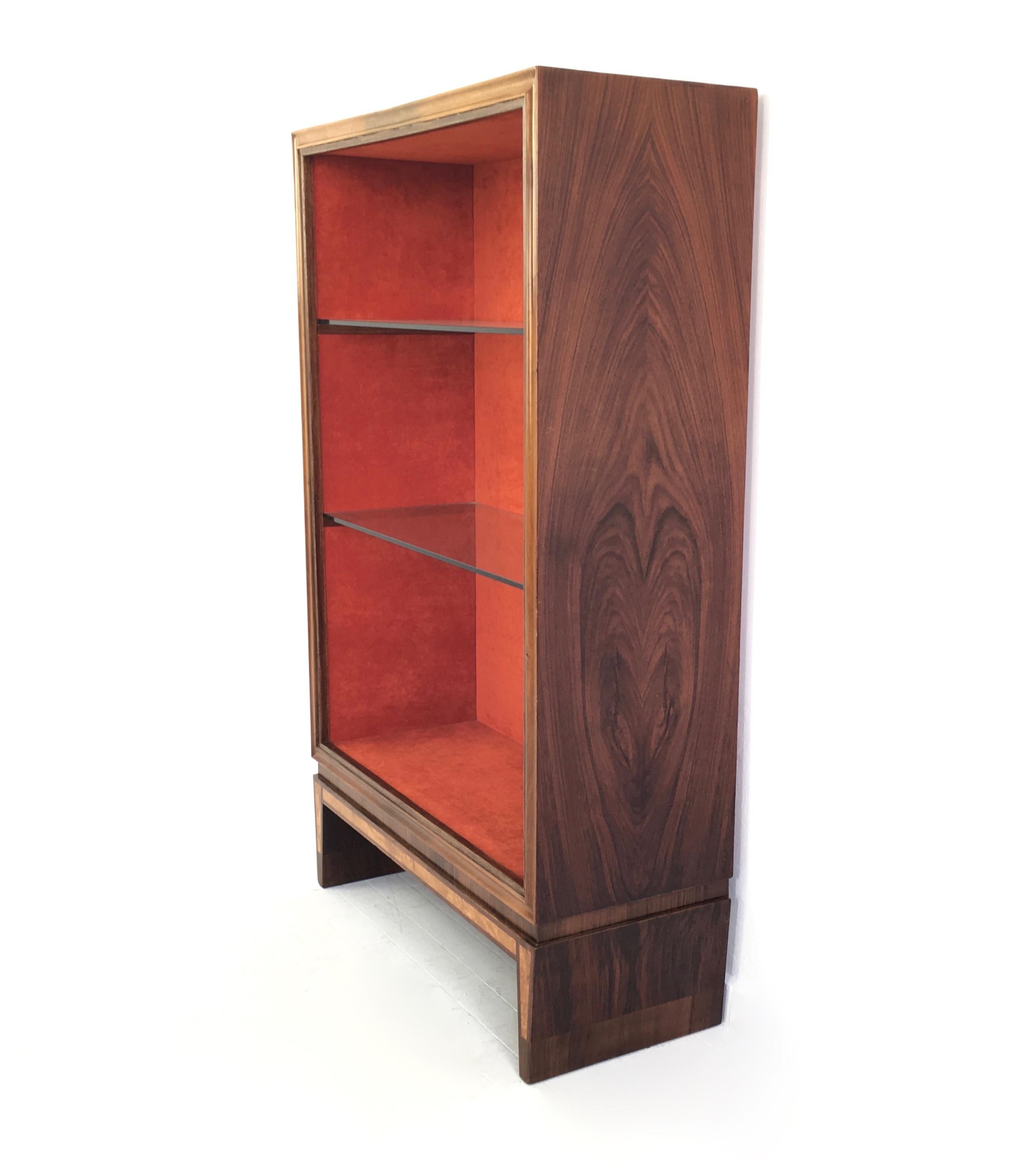 Italian Wood and Crystal Display Cabinet in the Style of Gio Ponti, Italy, 1940s