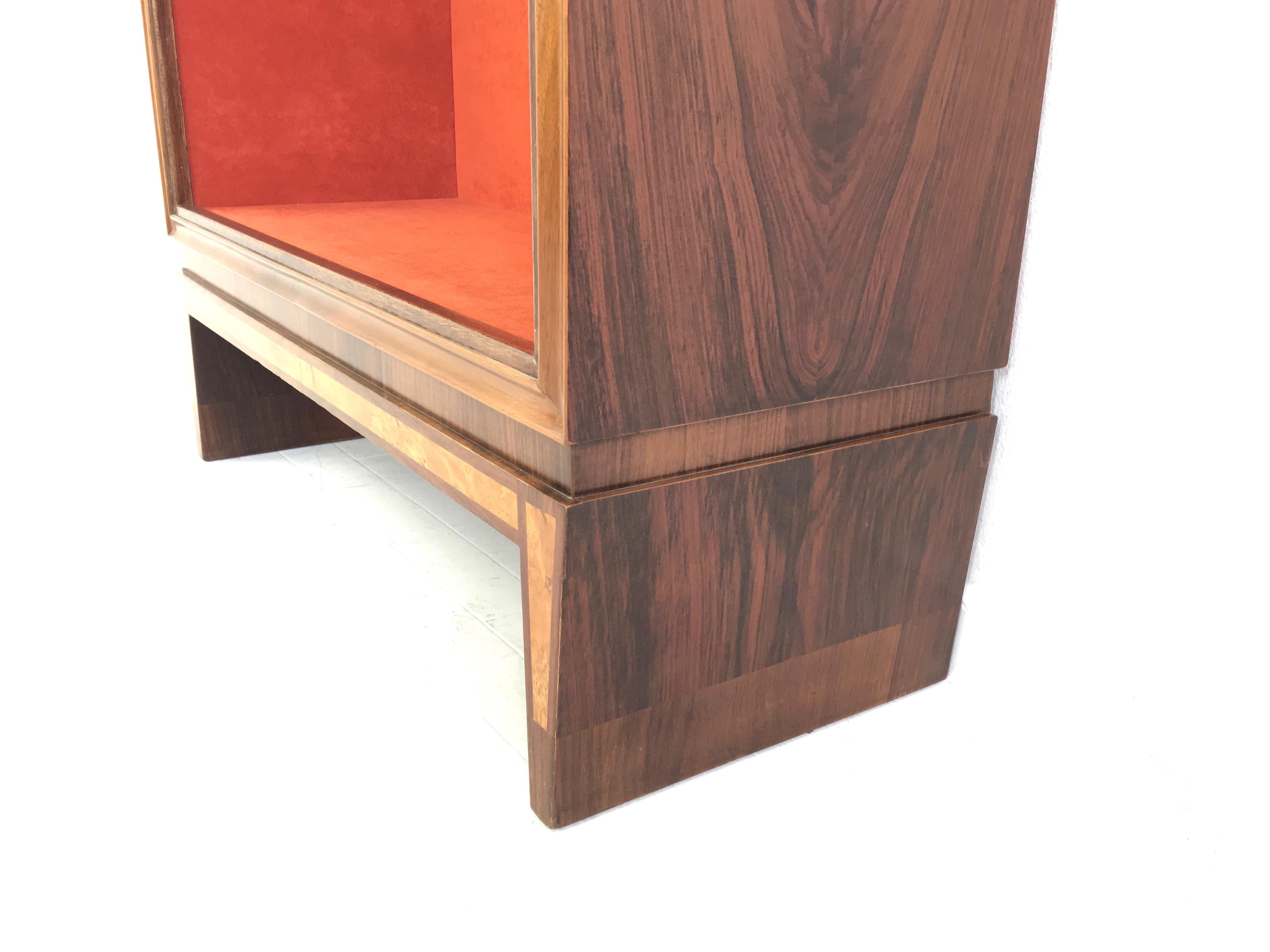 Wood and Crystal Display Cabinet in the Style of Gio Ponti, Italy, 1940s 1