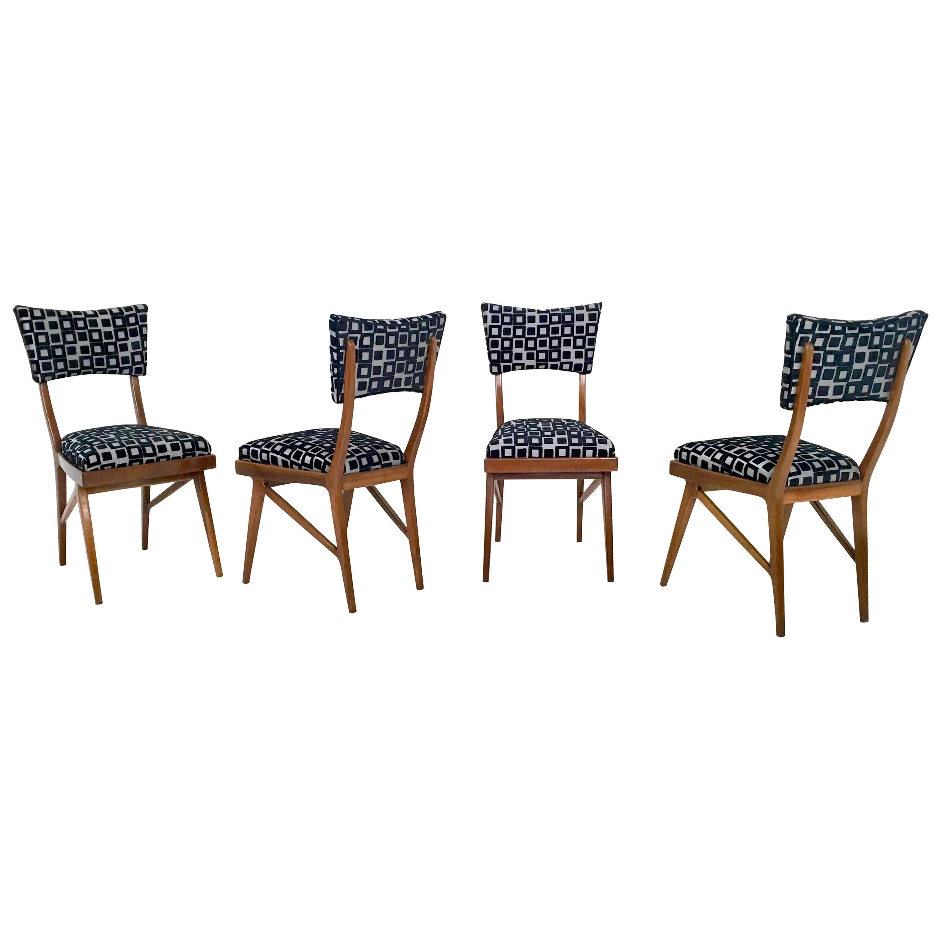 Mid-Century Modern Set of Four Black and White Square Patterned Chairs in the Style of Ico Parisi For Sale
