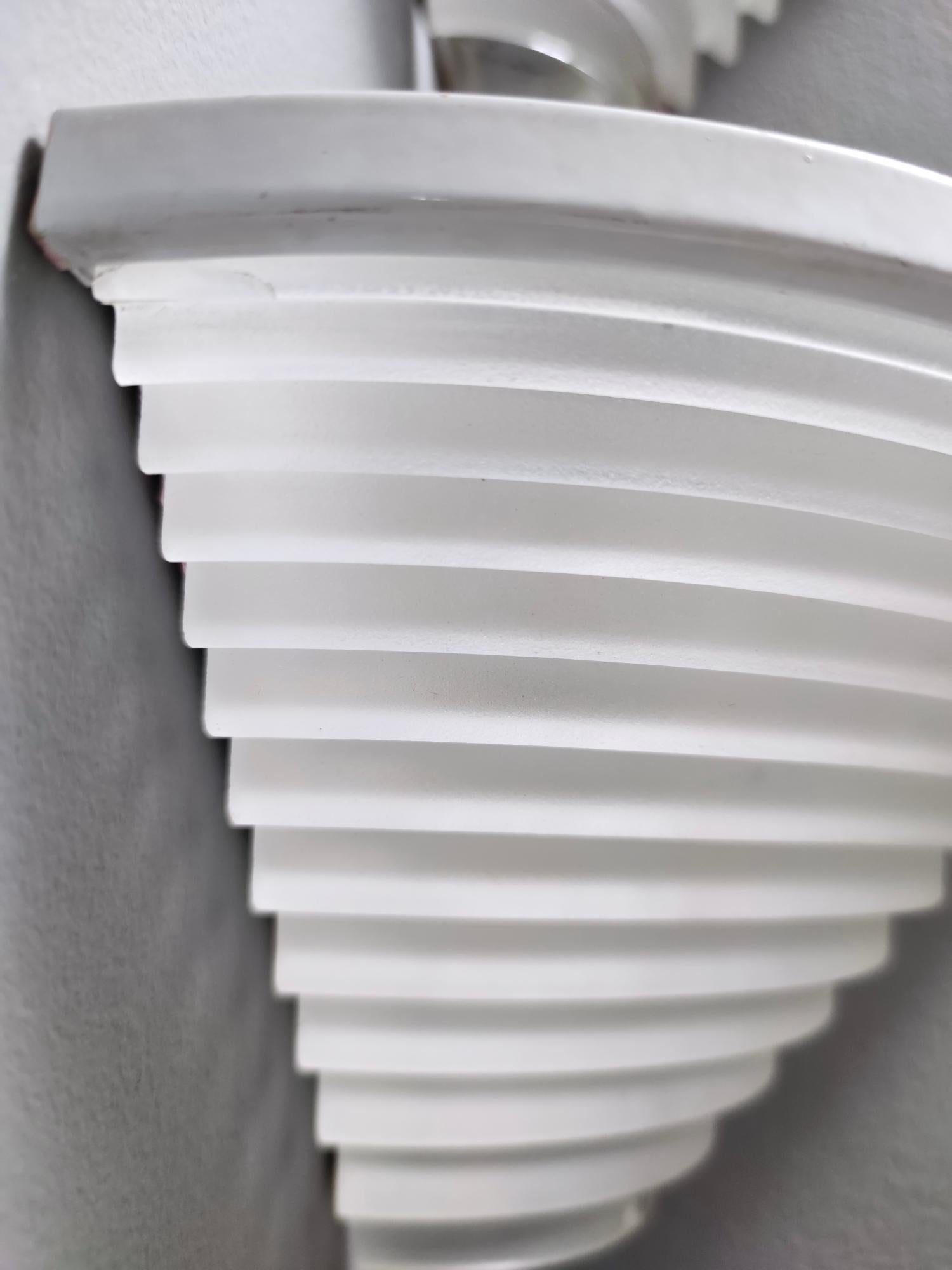 Paar Egisto-Eckleuchter von Angelo Mangiarotti für Artemide im Angebot 1