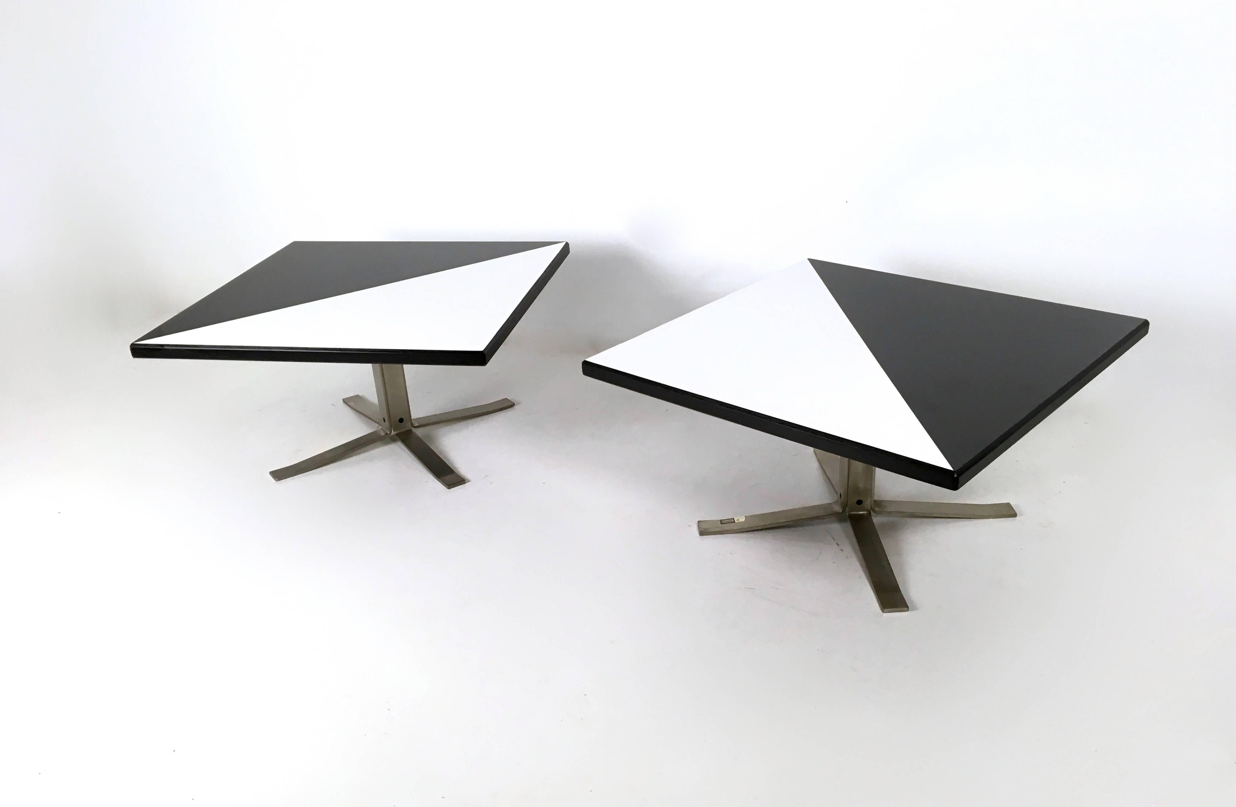 Pair of Coffee Tables by Gianni Moscatelli prod. by Formanova, 1960s In Excellent Condition In Bresso, Lombardy