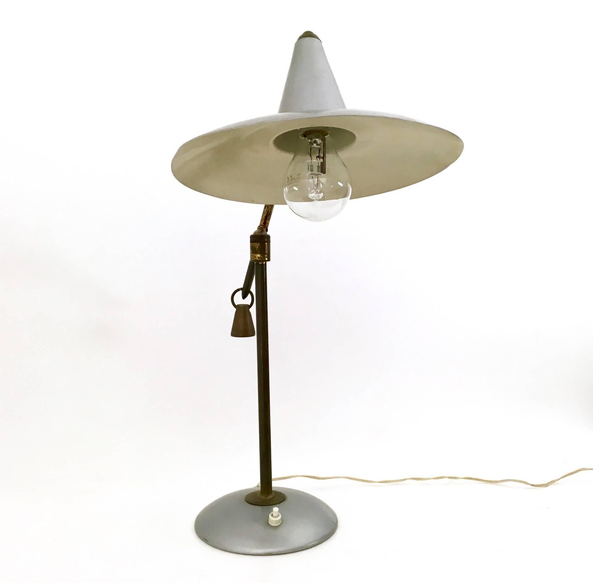 Vintage Brass and Silver Varnished Metal Desk Lamp, Italy In Good Condition For Sale In Bresso, Lombardy