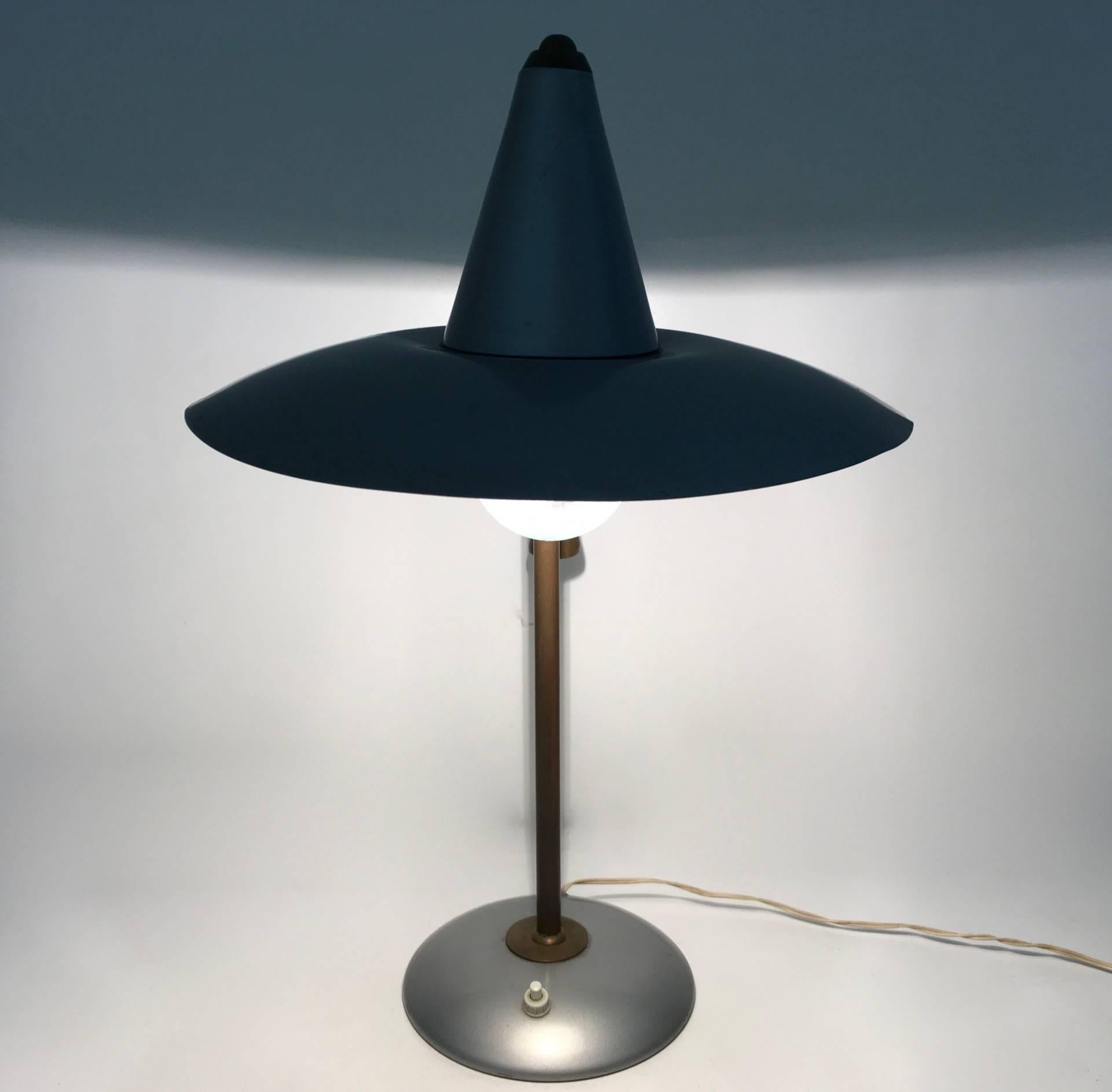 Mid-20th Century Vintage Brass and Silver Varnished Metal Desk Lamp, Italy For Sale