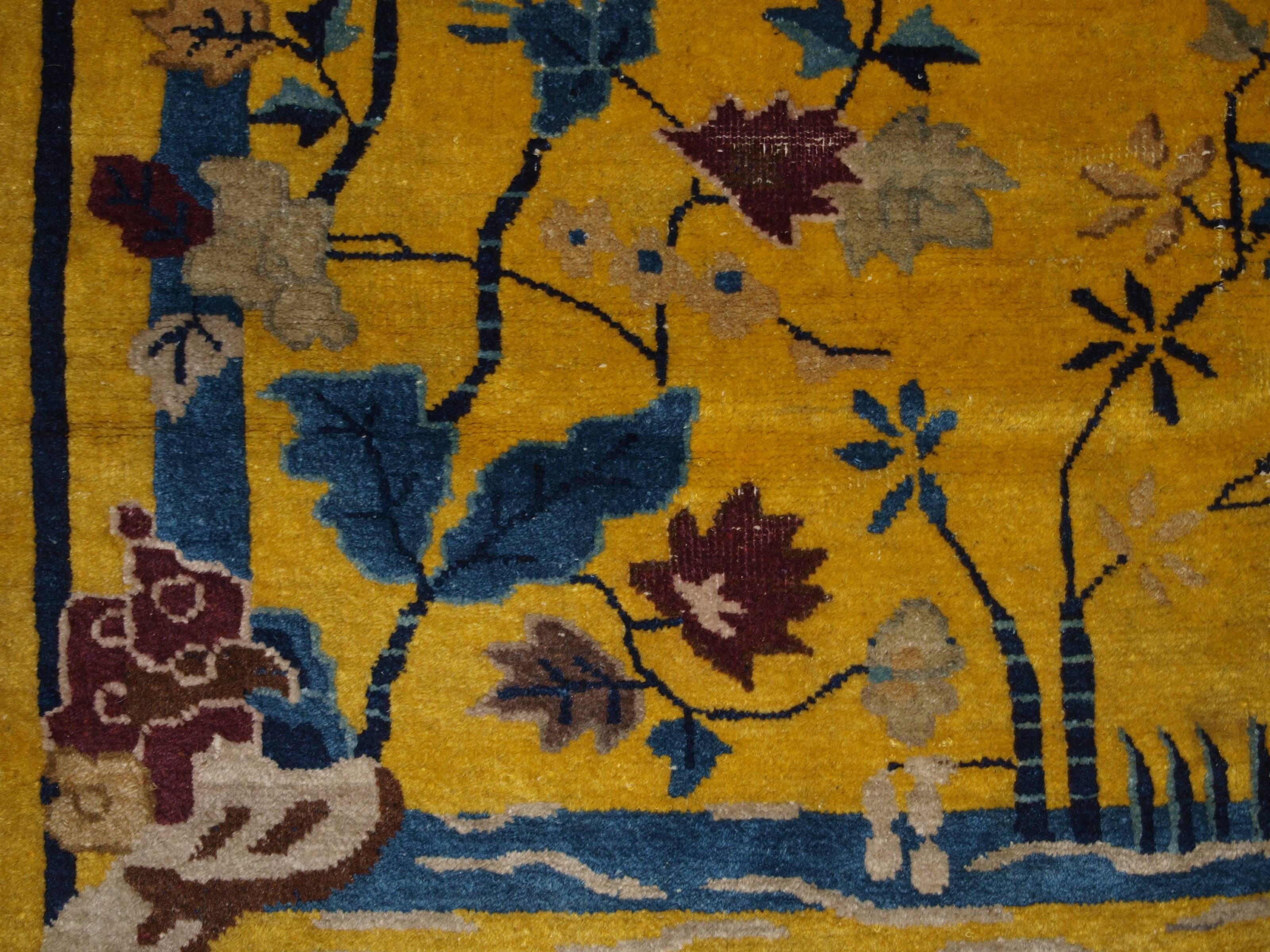 Antique Chinese Yellow Ground Peking Rug, circa 1900 In Excellent Condition In Moreton-in-Marsh, GB