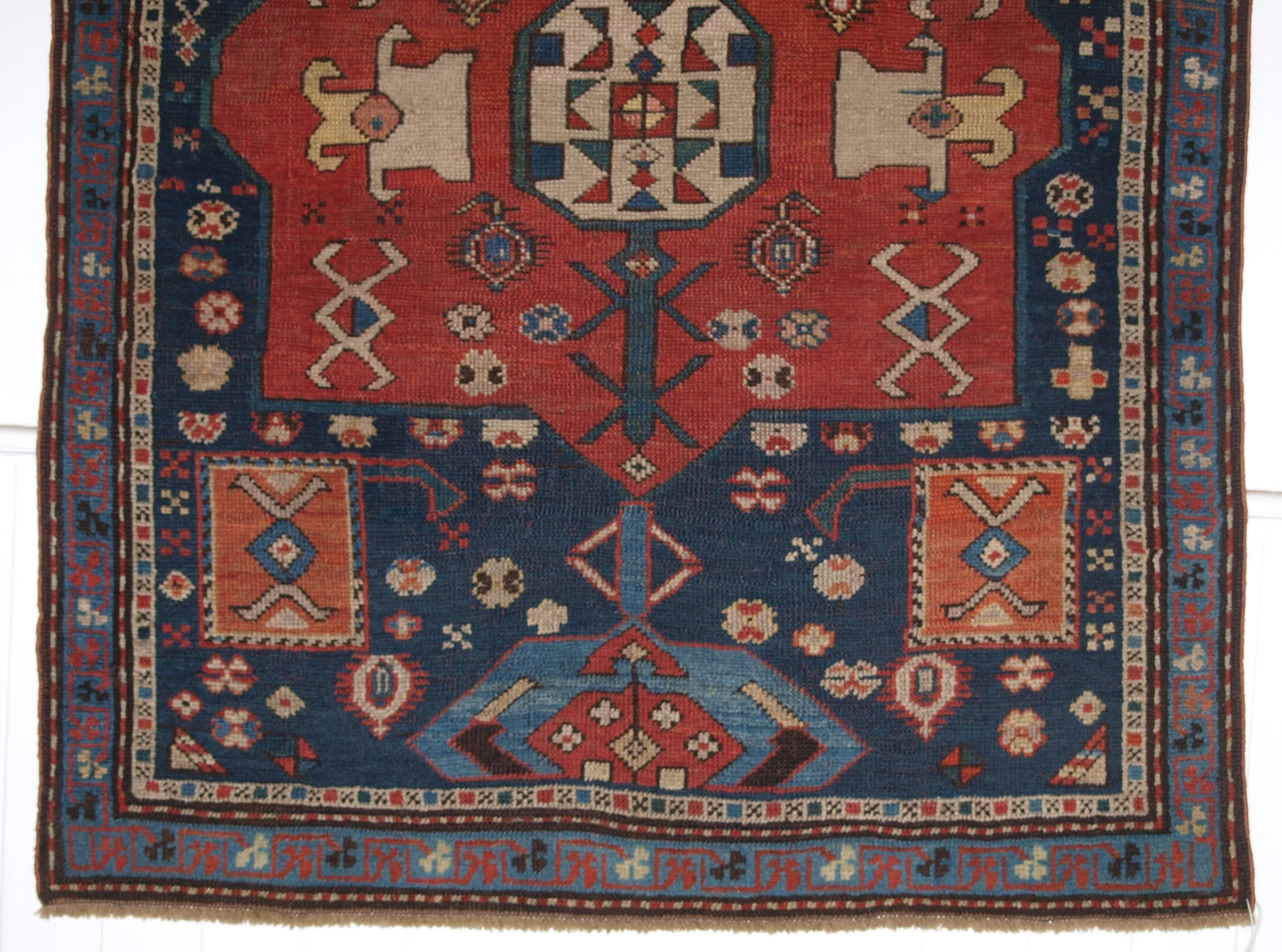 Antique Caucasian Prayer Rug, Karabagh Region of Scarce Design In Excellent Condition For Sale In Moreton-in-Marsh, GB