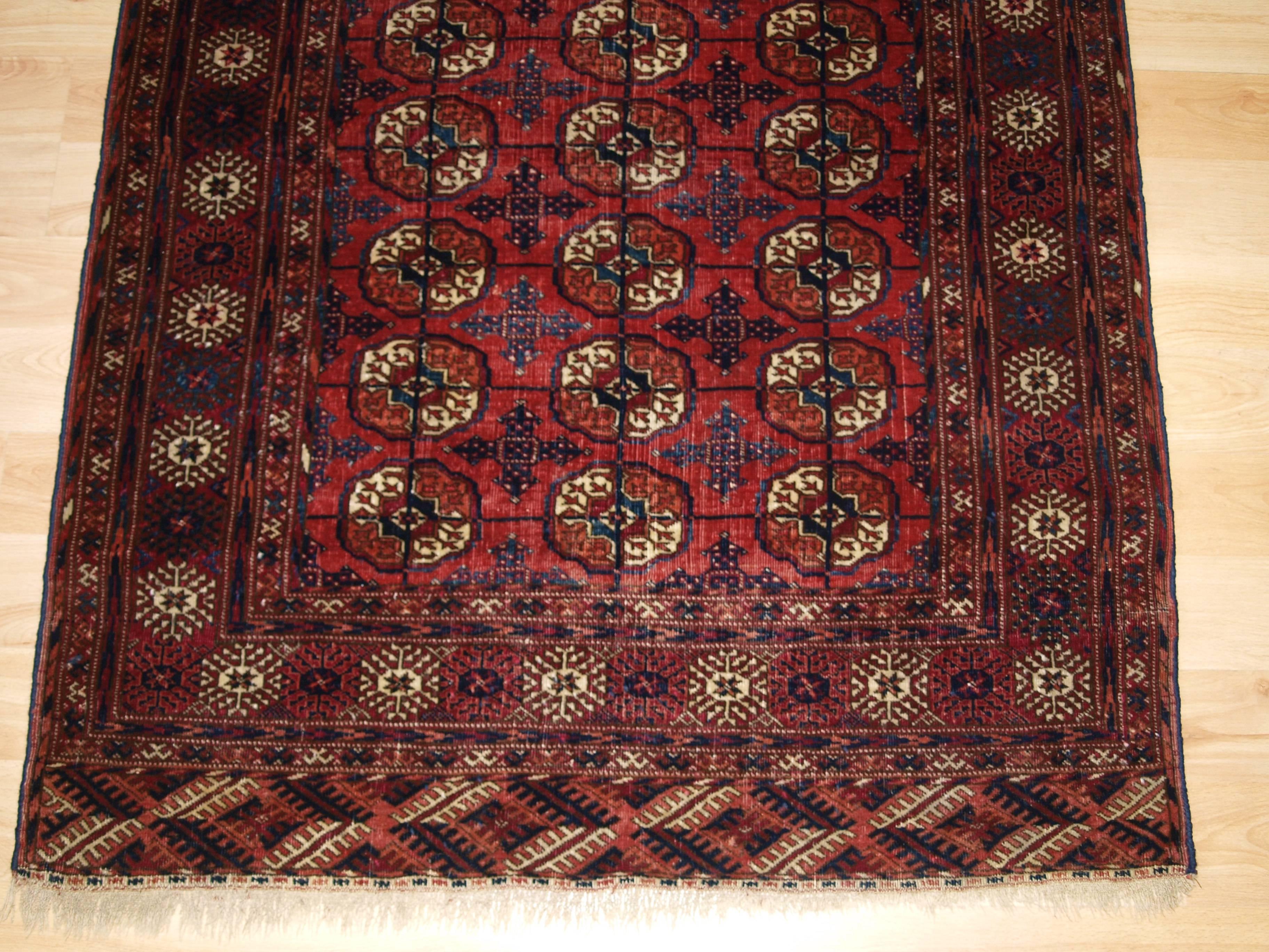 Central Asian Antique Tekke Turkmen Rug of Small Size For Sale