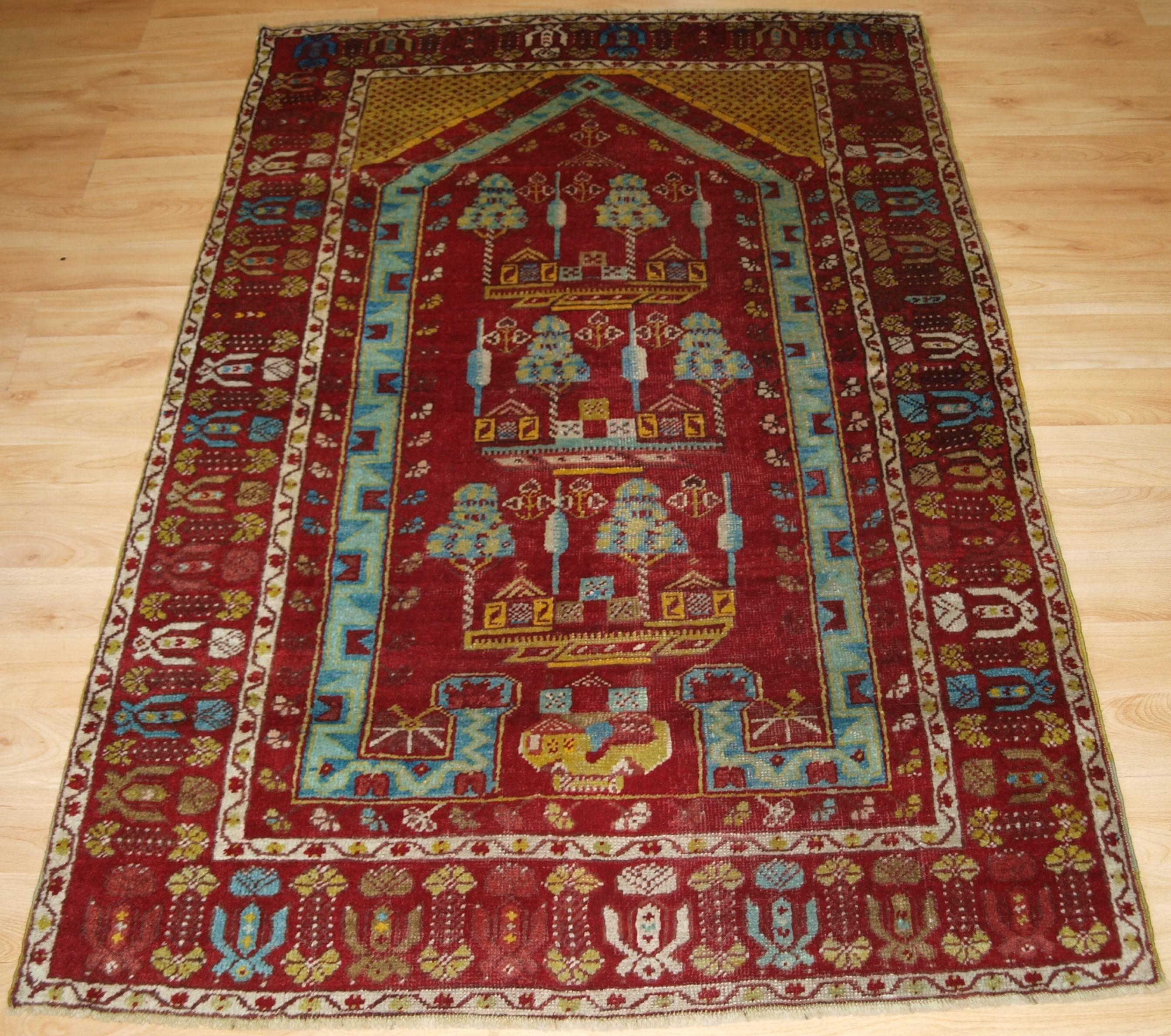Antique Anatolian Kirsehir Village Prayer Rug, Traditional Design, One of Pair In Excellent Condition For Sale In Moreton-in-Marsh, GB