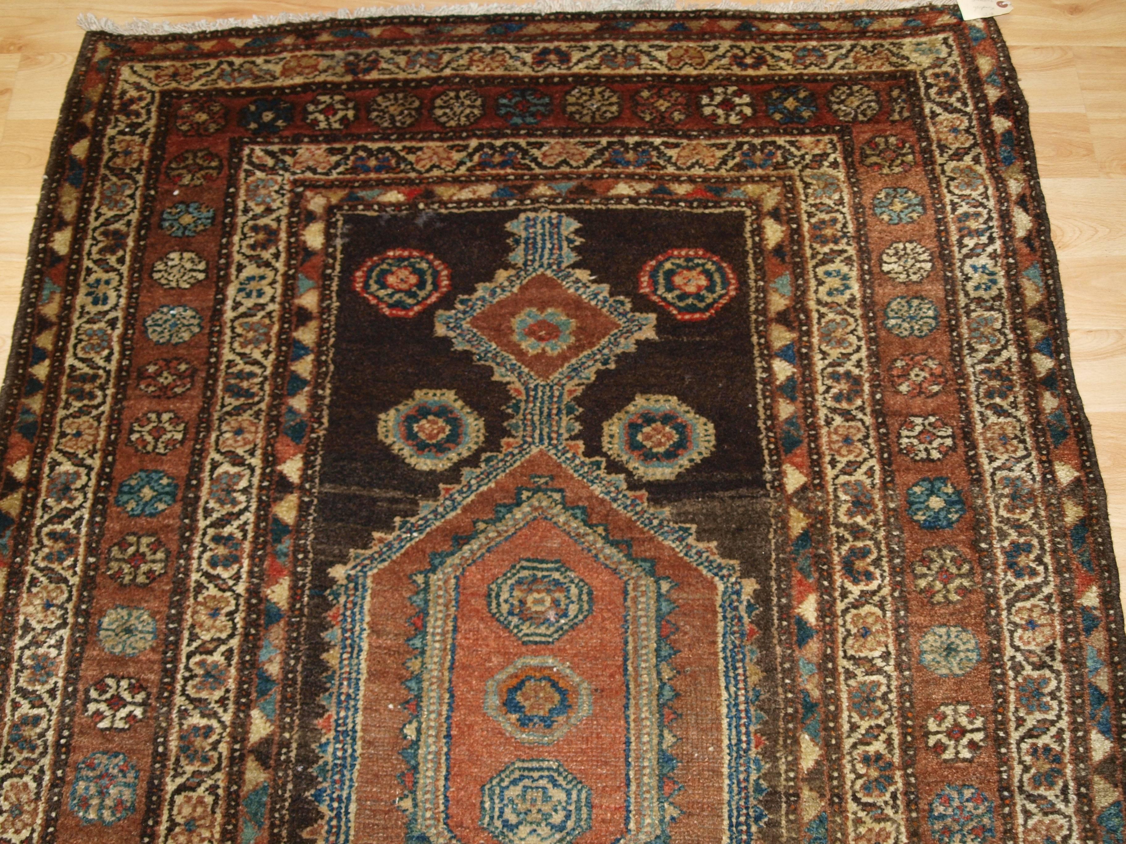 Antique Kurdish long rug, linked medallion design, circa 1900
Size: 8ft 2in x 3ft 9in (248 x 115cm).

 

  

A charming old rug with a very gentle feel, the colors have a very harmonious feel, a real country house rug.

The use of soft