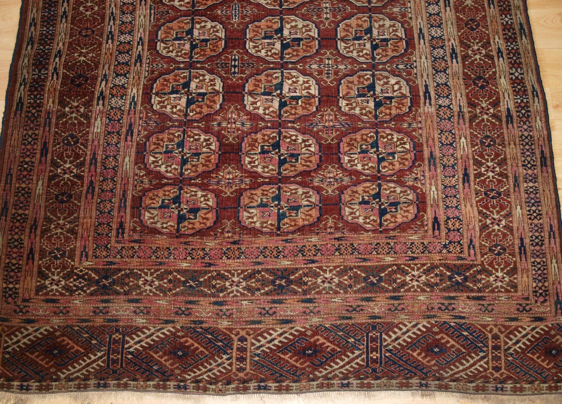 Antique Tekke Turkmen Rug of Fine Weave and Small Square Size, circa 1900 For Sale 1